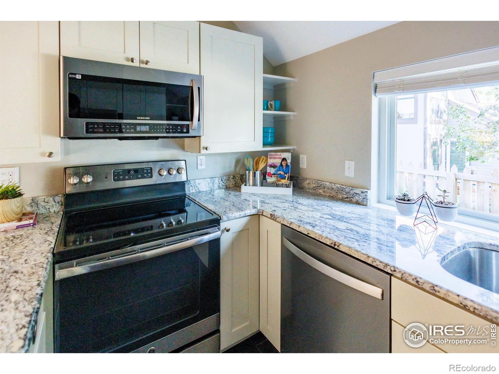 3707 Telluride Circle, Boulder, CO 80305, 3 Bedrooms Bedrooms, ,2 BathroomsBathrooms,Residential,For Sale,Telluride,RECIR1019880