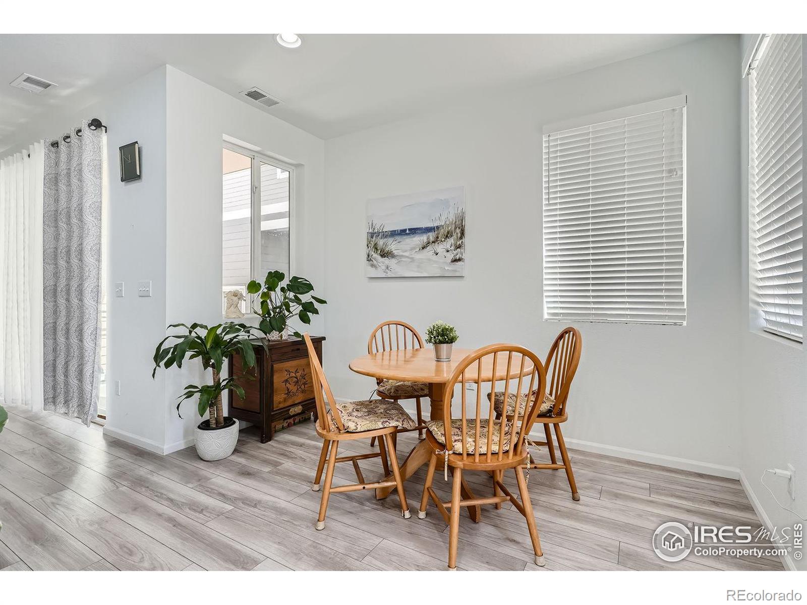 17215 Center Place, Aurora, CO 80017, 3 Bedrooms Bedrooms, ,3 BathroomsBathrooms,Residential,For Sale,Center,RECIR1020082