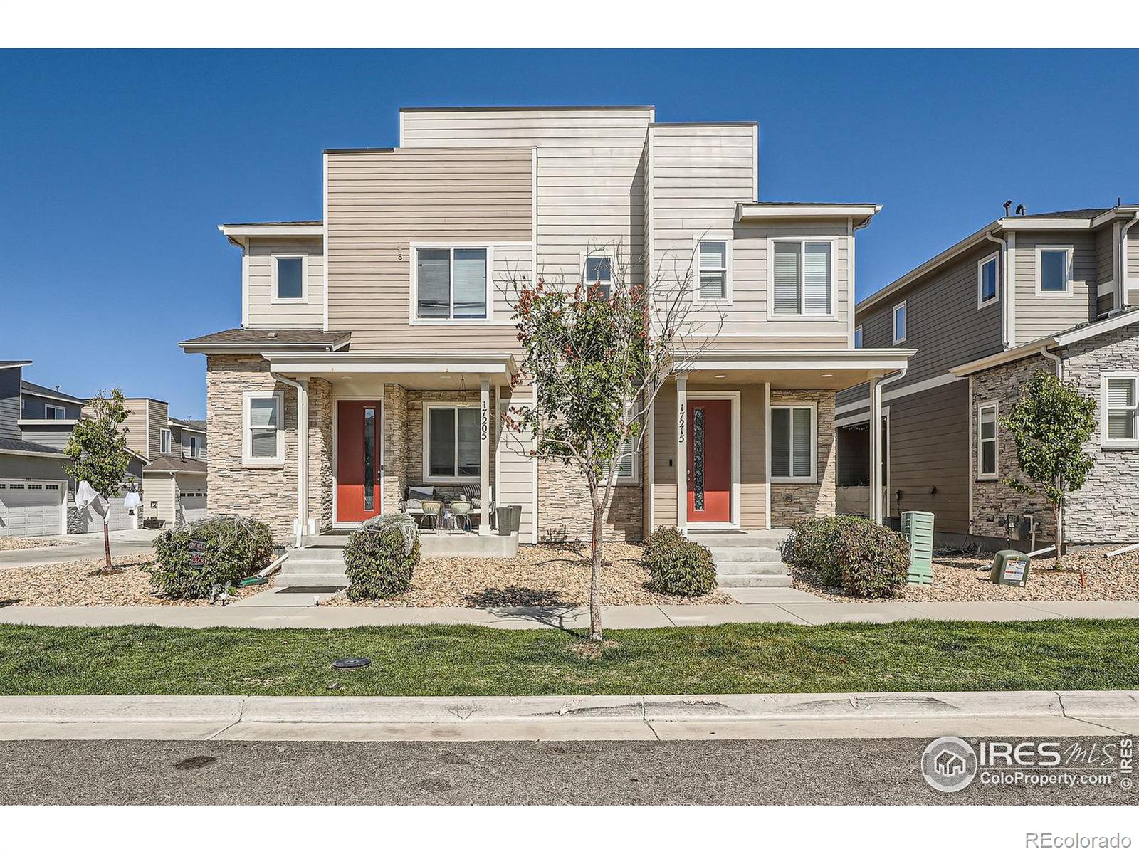 17215 Center Place, Aurora, CO 80017, 3 Bedrooms Bedrooms, ,3 BathroomsBathrooms,Residential,For Sale,Center,RECIR1020082