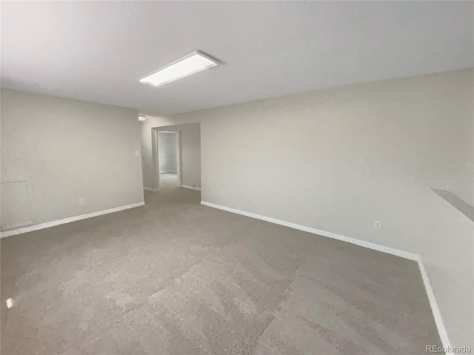 418 Victor Way, Aurora, CO 80012, 4 Bedrooms Bedrooms, ,2 BathroomsBathrooms,Residential,For Sale,Victor,REC6910062