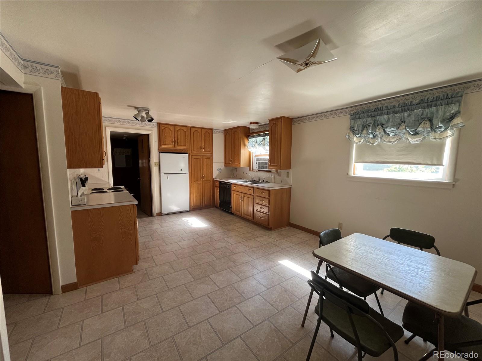 311 Illinois Avenue, Stratton, CO 80836, 4 Bedrooms Bedrooms, ,3 BathroomsBathrooms,Residential,For Sale,Illinois,REC2746907