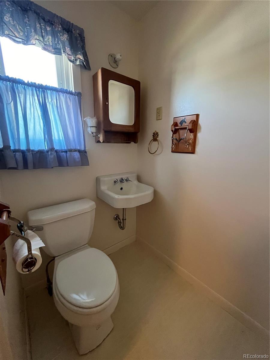 311 Illinois Avenue, Stratton, CO 80836, 4 Bedrooms Bedrooms, ,3 BathroomsBathrooms,Residential,For Sale,Illinois,REC2746907