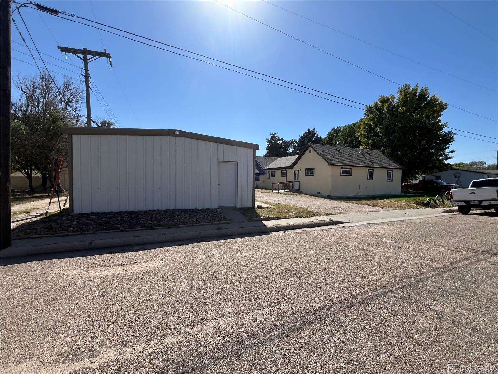 311 Illinois Avenue, Stratton, CO 80836, 4 Bedrooms Bedrooms, ,3 BathroomsBathrooms,Residential,For Sale,Illinois,REC2746907