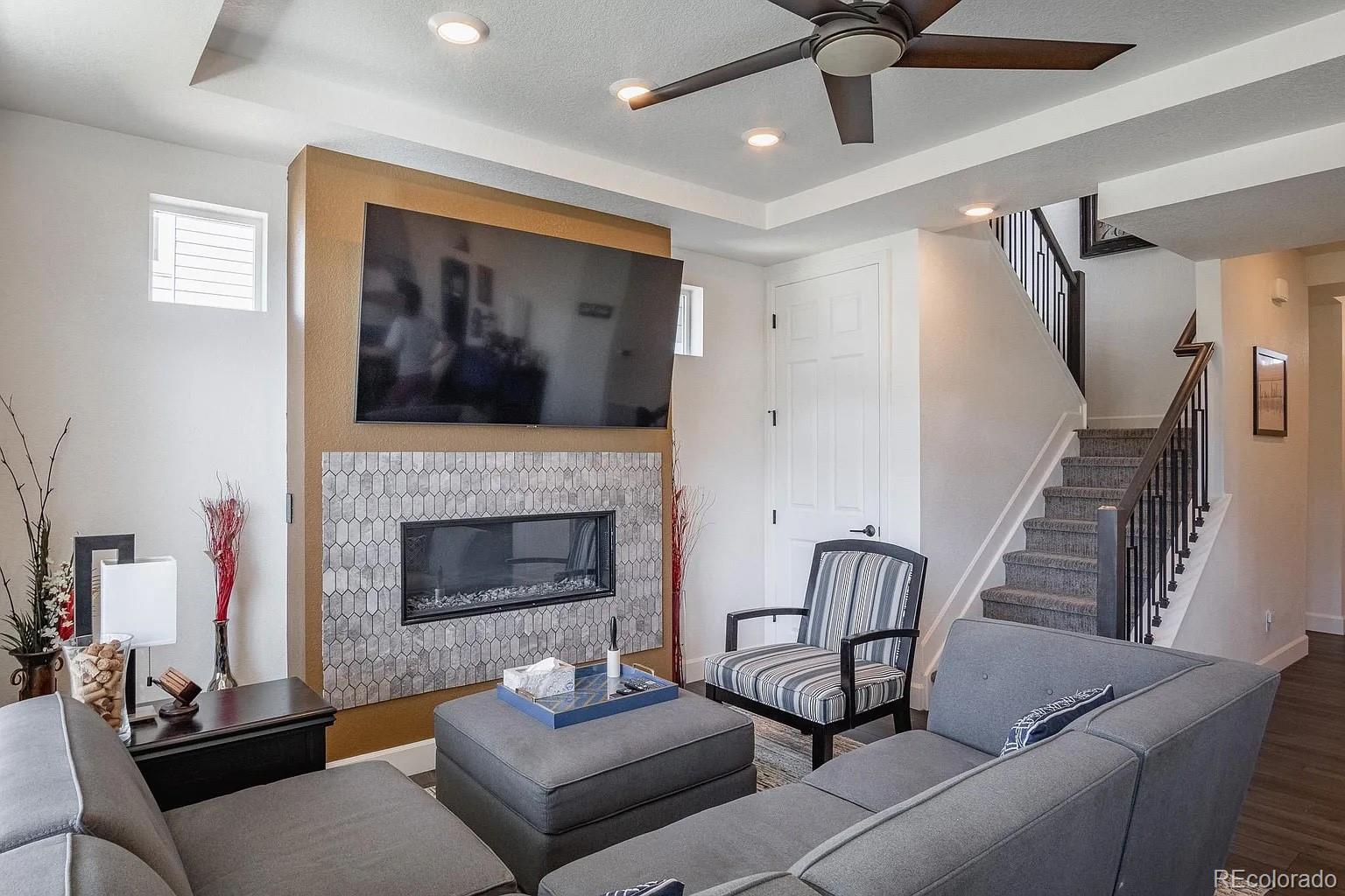 4105 Picadilly Court, Aurora, CO 80019, 3 Bedrooms Bedrooms, ,3 BathroomsBathrooms,Residential,For Sale,Picadilly,REC8043945