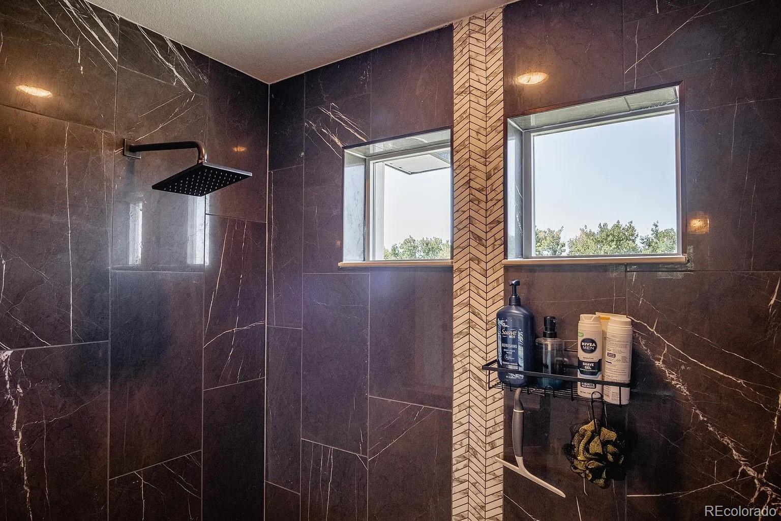 4105 Picadilly Court, Aurora, CO 80019, 3 Bedrooms Bedrooms, ,3 BathroomsBathrooms,Residential,For Sale,Picadilly,REC8043945