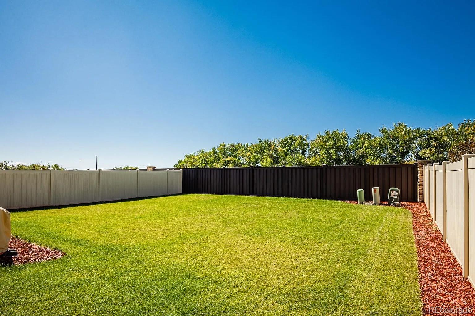 4105 Picadilly Court, Aurora, CO 80019, 3 Bedrooms Bedrooms, ,3 BathroomsBathrooms,Residential,For Sale,Picadilly,REC8043945