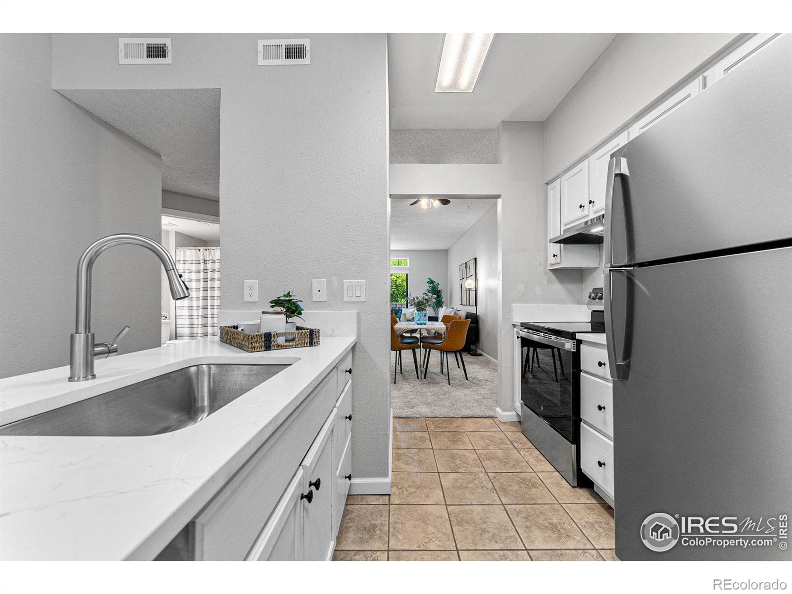 7488 Singing Hills Drive, Boulder, CO 80301, 2 Bedrooms Bedrooms, ,2 BathroomsBathrooms,Residential,For Sale,Singing Hills,RECIR1019787