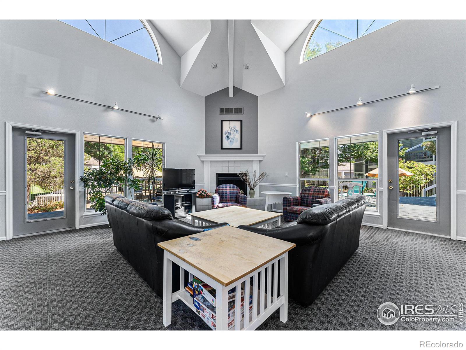 7488 Singing Hills Drive, Boulder, CO 80301, 2 Bedrooms Bedrooms, ,2 BathroomsBathrooms,Residential,For Sale,Singing Hills,RECIR1019787