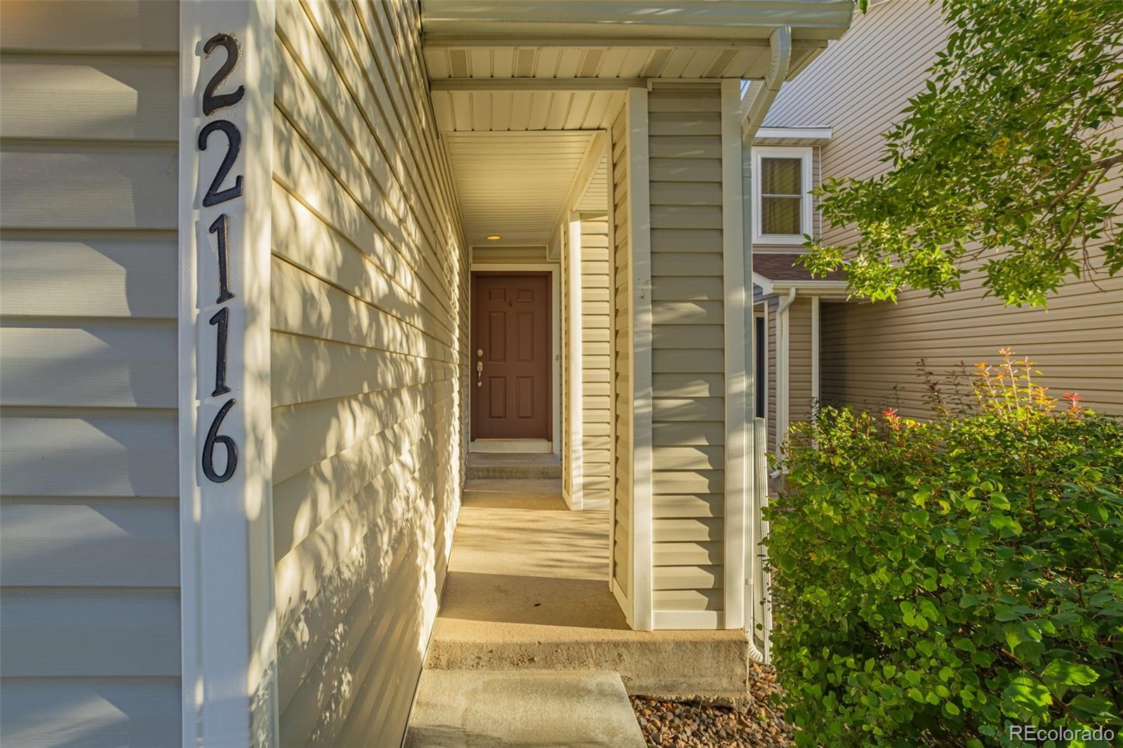 22116 E Berry Place, Aurora, CO 80015, 3 Bedrooms Bedrooms, ,3 BathroomsBathrooms,Residential,For Sale,Berry,REC3877995