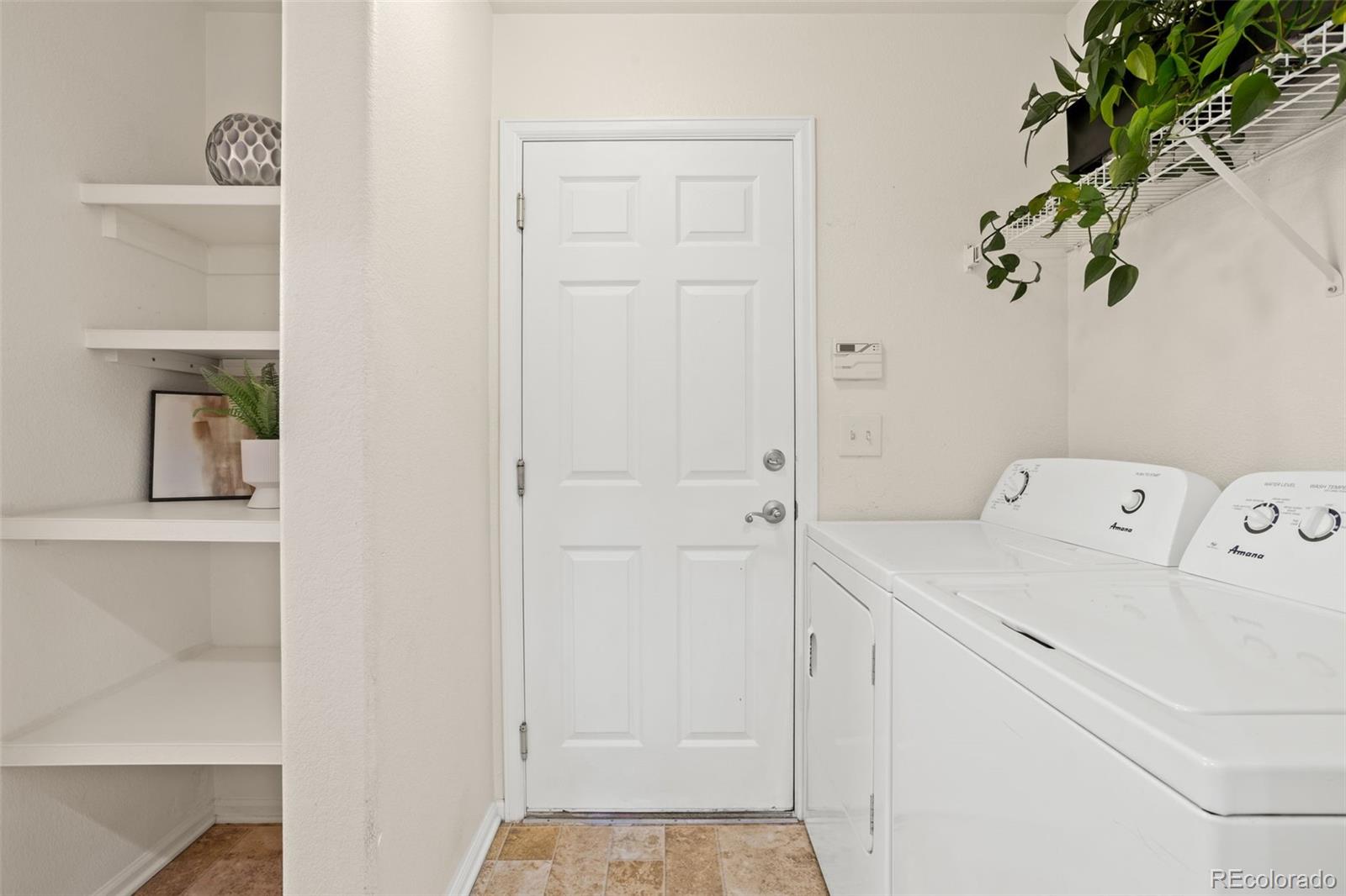 22116 E Berry Place, Aurora, CO 80015, 3 Bedrooms Bedrooms, ,3 BathroomsBathrooms,Residential,For Sale,Berry,REC3877995