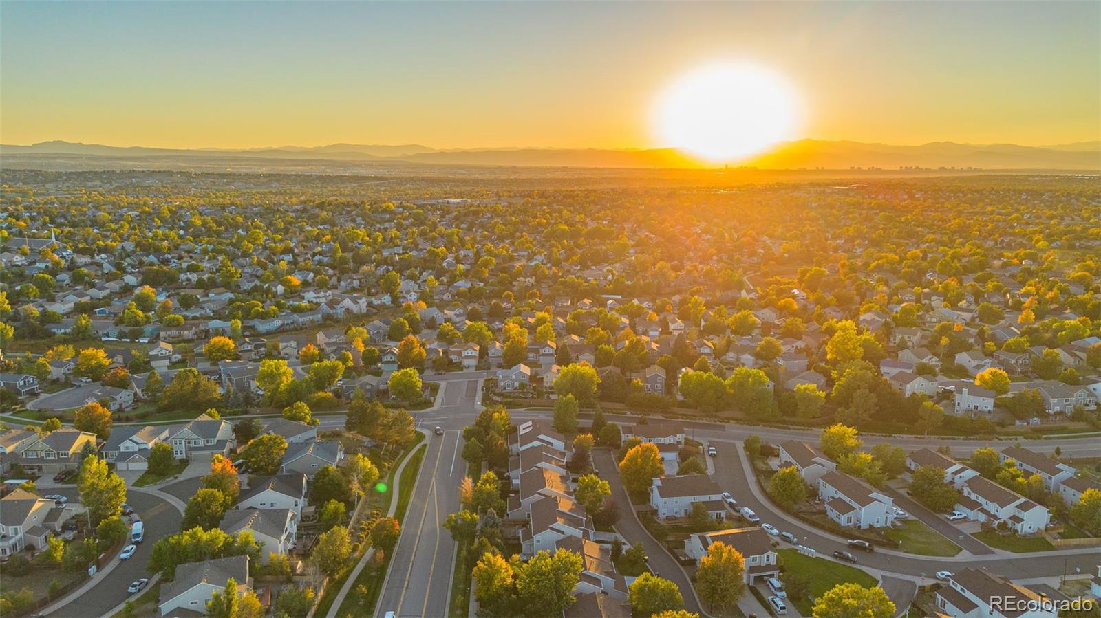 22116 E Berry Place, Aurora, CO 80015, 3 Bedrooms Bedrooms, ,3 BathroomsBathrooms,Residential,For Sale,Berry,REC3877995