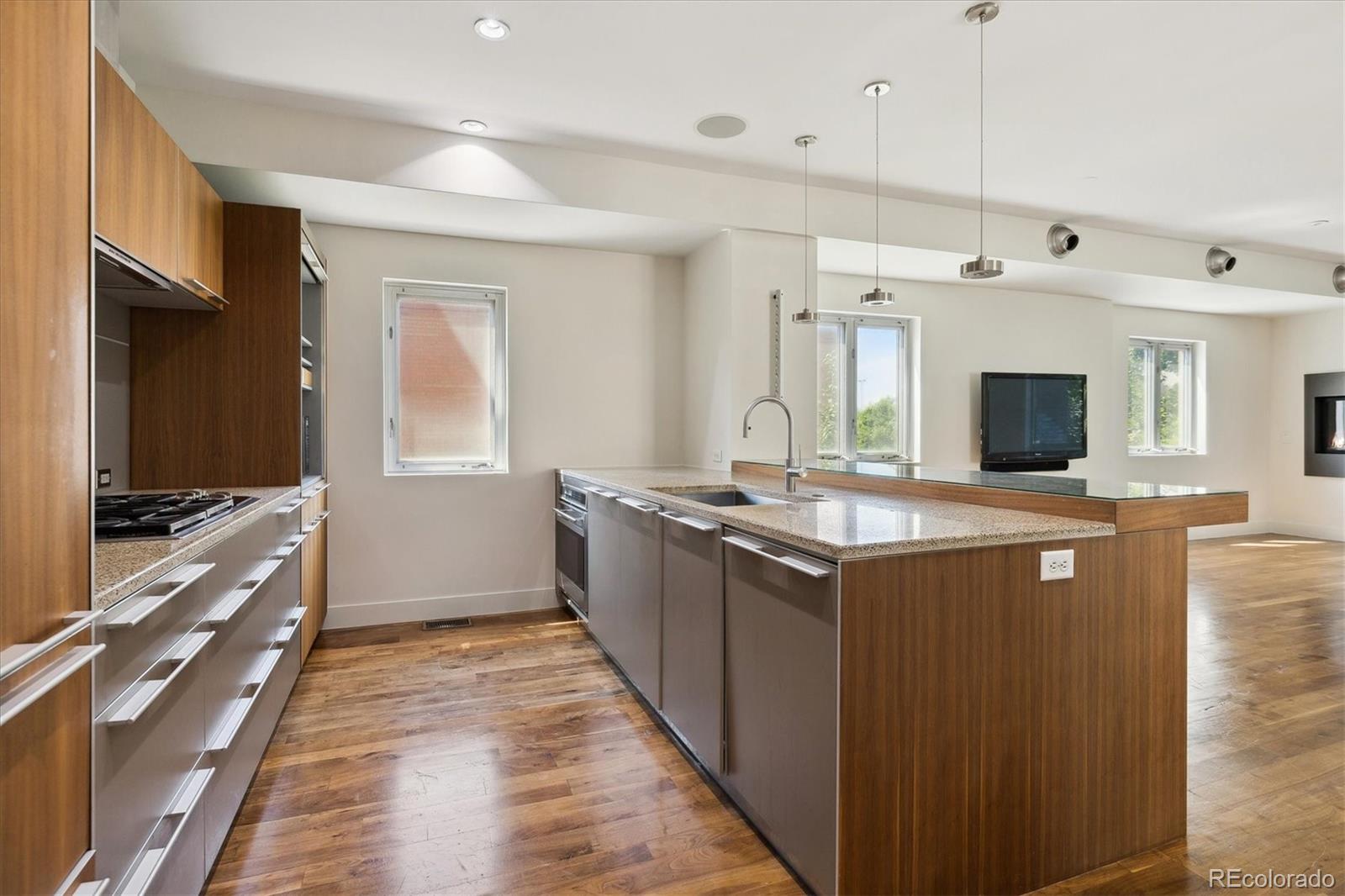 2312 University Boulevard, Denver, CO 80210, 4 Bedrooms Bedrooms, ,5 BathroomsBathrooms,Rental,For Rent,Scholars Walk,University,REC6220756