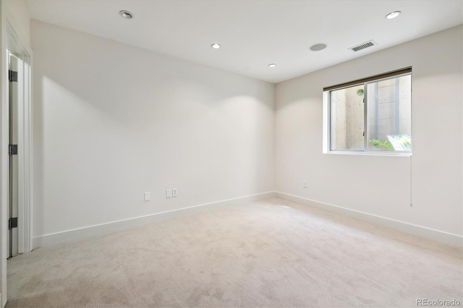 2312 University Boulevard, Denver, CO 80210, 4 Bedrooms Bedrooms, ,5 BathroomsBathrooms,Rental,For Rent,Scholars Walk,University,REC6220756