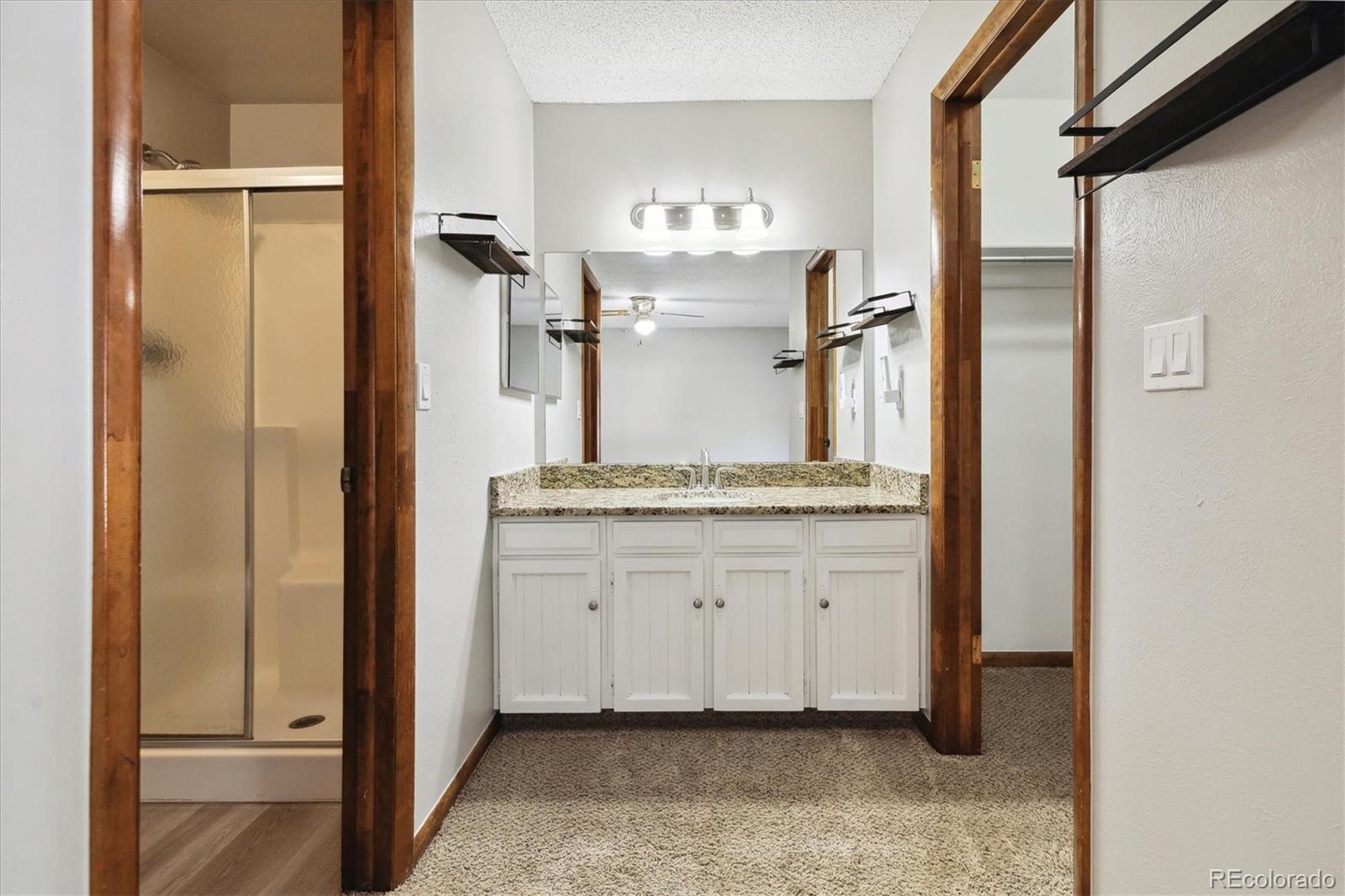 13925 Oxford Place, Aurora, CO 80014, 3 Bedrooms Bedrooms, ,3 BathroomsBathrooms,Residential,For Sale,Oxford,REC2655976