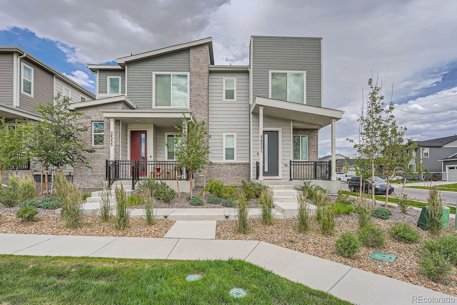 24251 41st Avenue, Aurora, CO 80019, 3 Bedrooms Bedrooms, ,3 BathroomsBathrooms,Residential,For Sale,41st,REC6963218