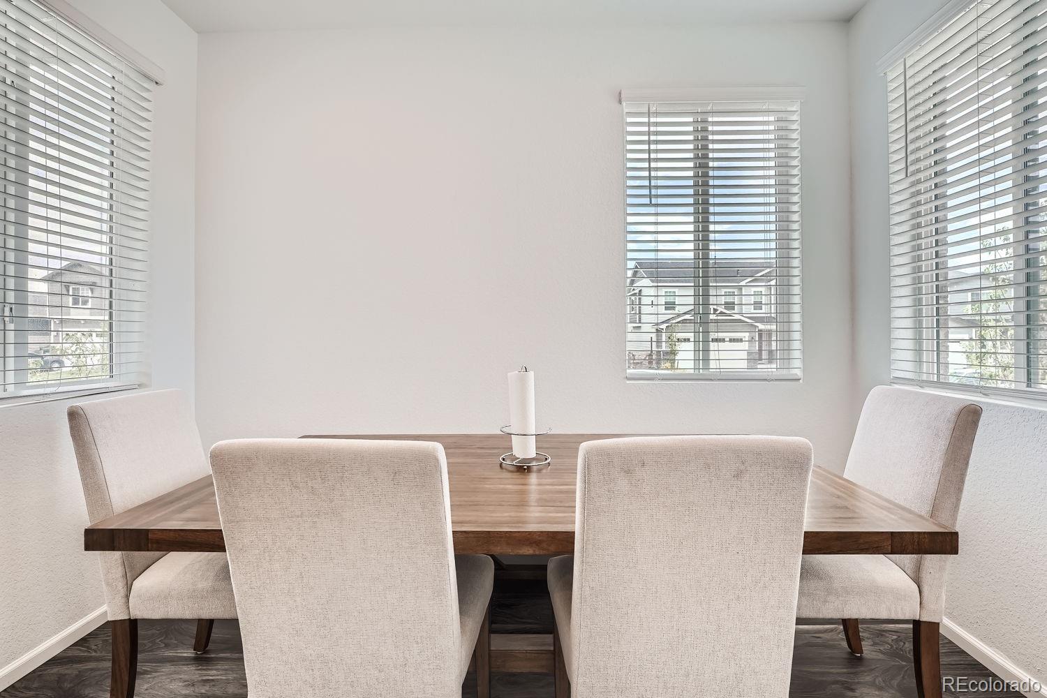 24251 41st Avenue, Aurora, CO 80019, 3 Bedrooms Bedrooms, ,3 BathroomsBathrooms,Residential,For Sale,41st,REC6963218