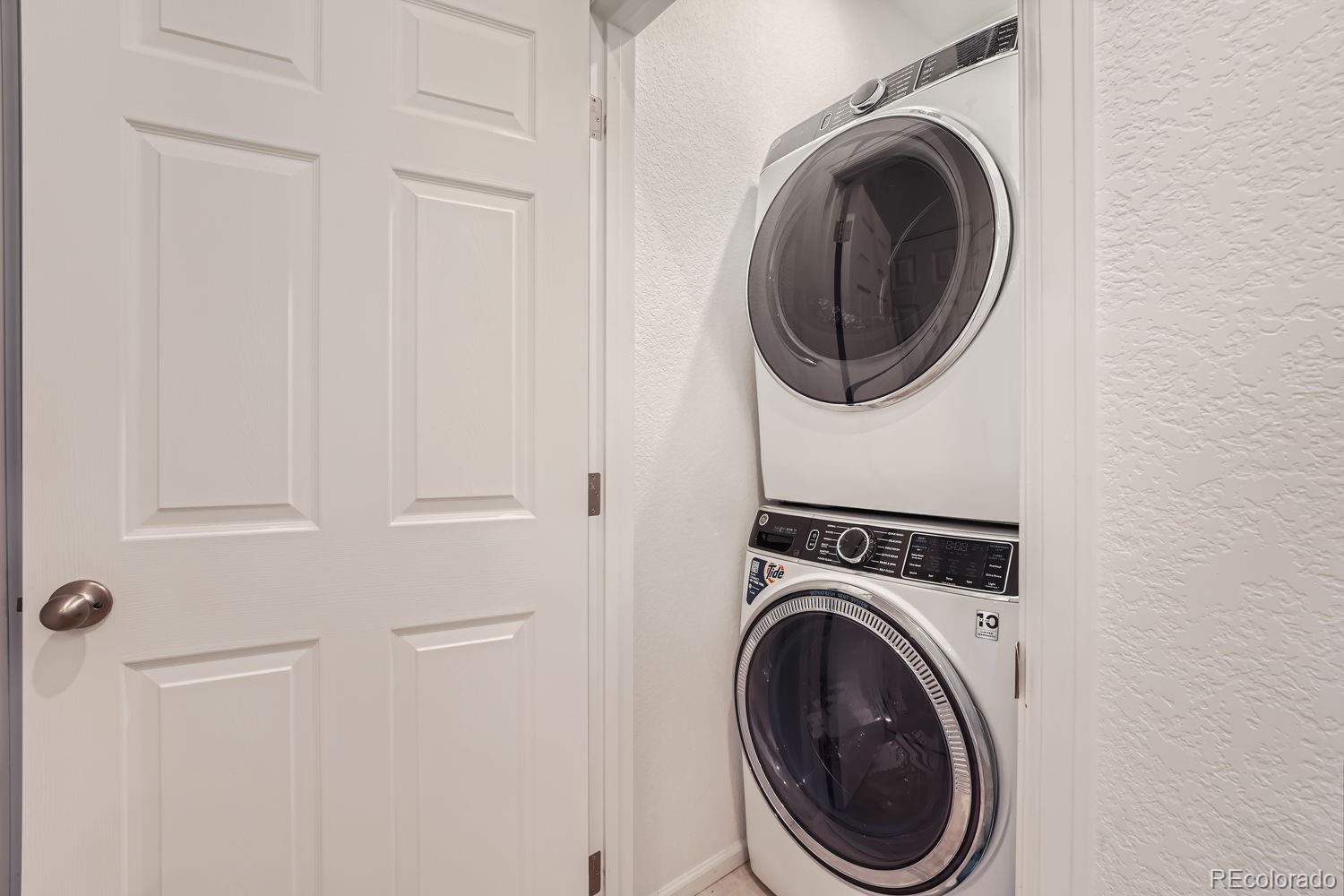 24251 41st Avenue, Aurora, CO 80019, 3 Bedrooms Bedrooms, ,3 BathroomsBathrooms,Residential,For Sale,41st,REC6963218