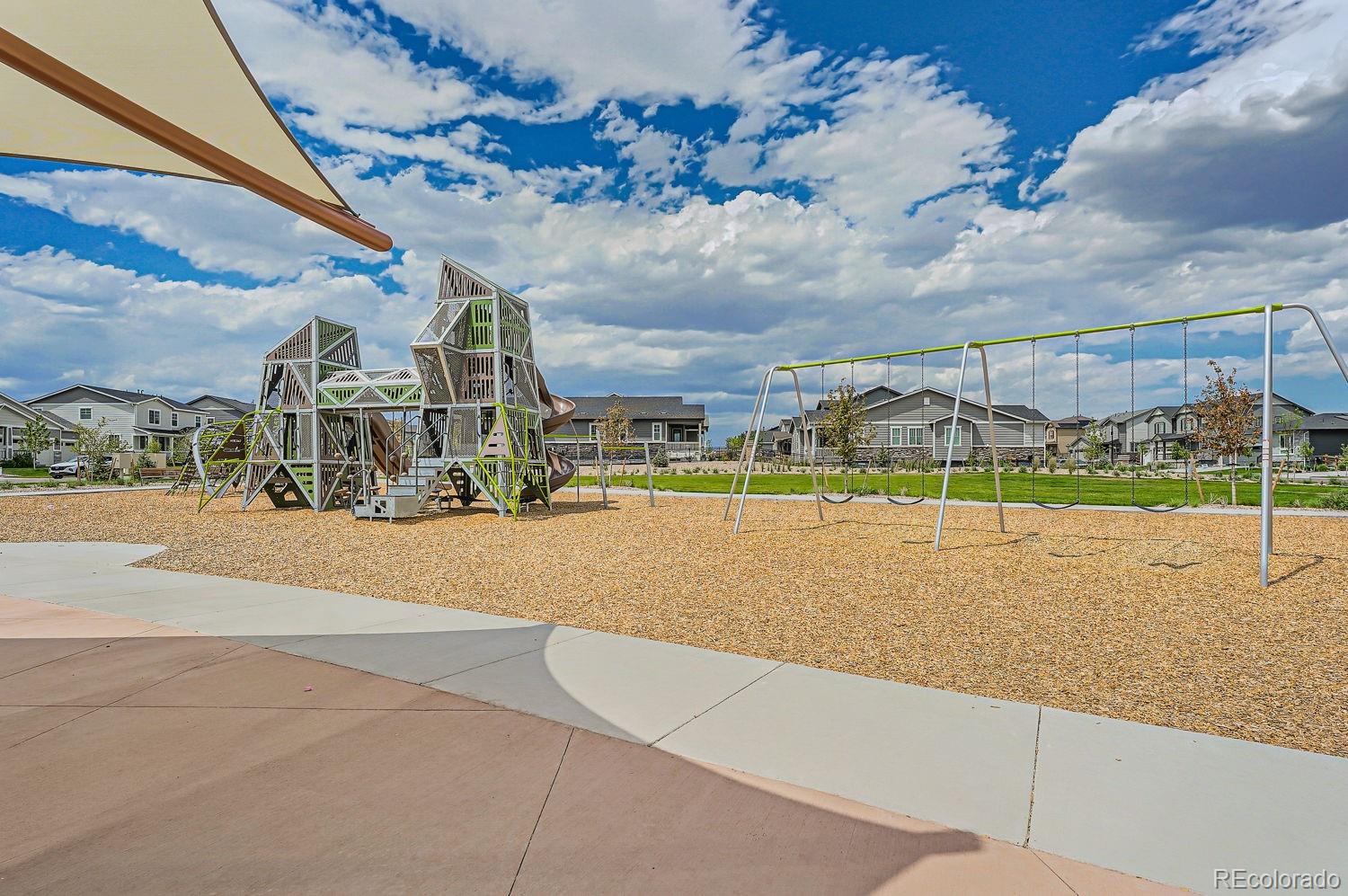 24251 41st Avenue, Aurora, CO 80019, 3 Bedrooms Bedrooms, ,3 BathroomsBathrooms,Residential,For Sale,41st,REC6963218