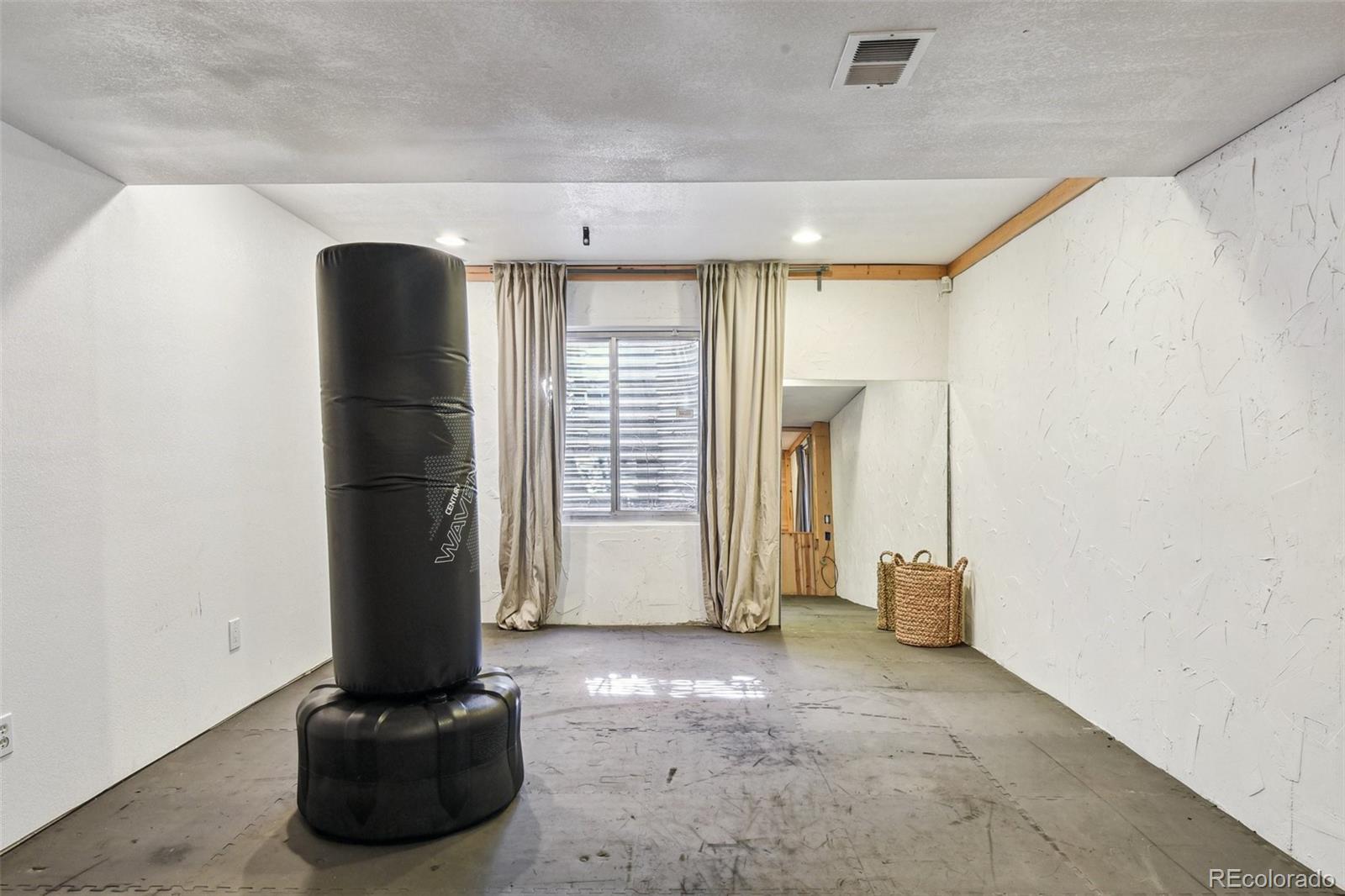 8382 W Nichols Avenue, Littleton, CO 80128, 6 Bedrooms Bedrooms, ,5 BathroomsBathrooms,Residential,For Sale,Nichols,REC6769211