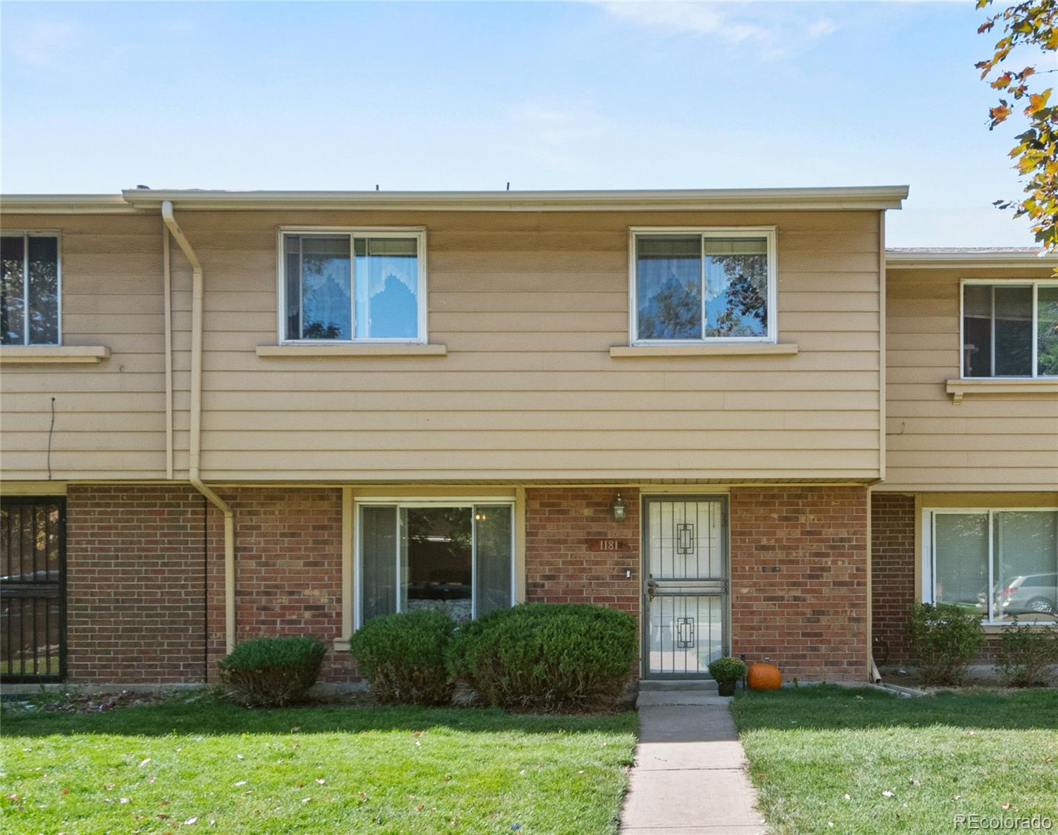 1181 Troy Street, Aurora, CO 80012, 3 Bedrooms Bedrooms, ,3 BathroomsBathrooms,Residential,For Sale,HALLCRAFTS Village East,Troy,REC8894133