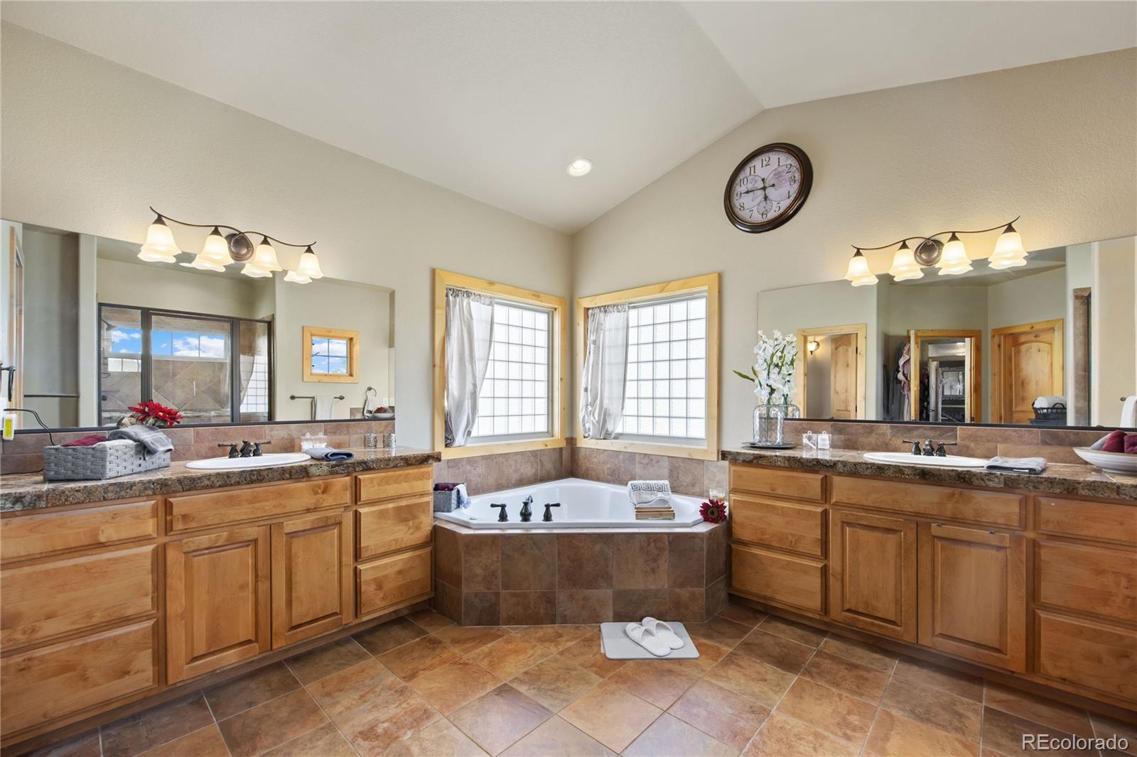 1029 Charlotte Court, Loveland, CO 80537, 4 Bedrooms Bedrooms, ,4 BathroomsBathrooms,Residential,For Sale,Charlotte,REC4595210