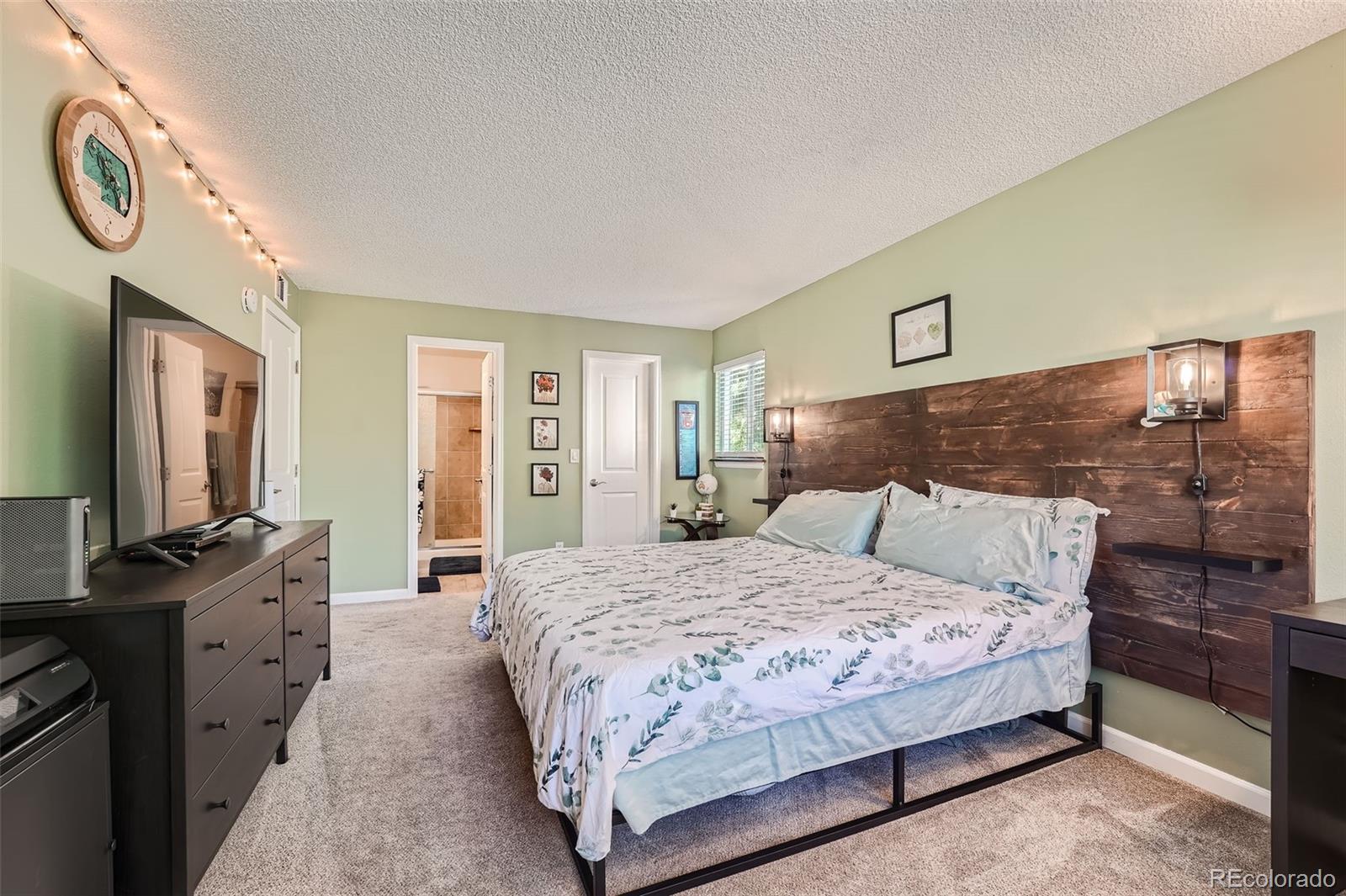 3452 Eagle Street #201, Aurora, CO 80014, 2 Bedrooms Bedrooms, ,2 BathroomsBathrooms,Residential,For Sale,Eagle,REC4593748