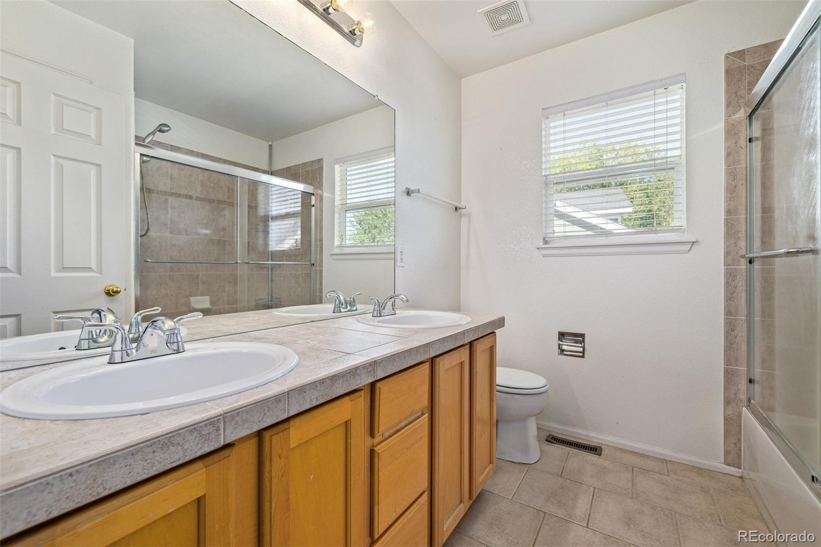 Restricted Address, Aurora, CO 80018, 3 Bedrooms Bedrooms, ,3 BathroomsBathrooms,Residential,For Sale,Navarro,REC6106200