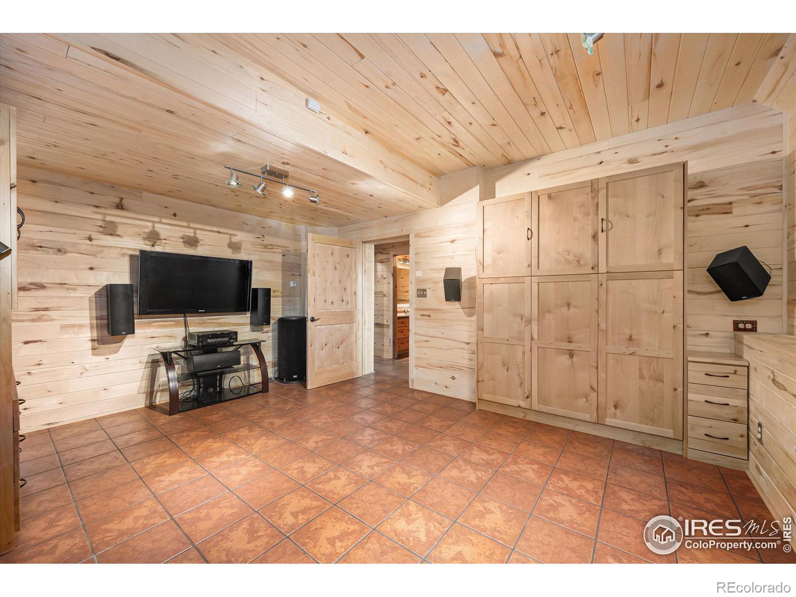 3070 Suri Trail, Bellvue, CO 80512, 6 Bedrooms Bedrooms, ,5 BathroomsBathrooms,Residential,For Sale,Suri,RECIR1019914
