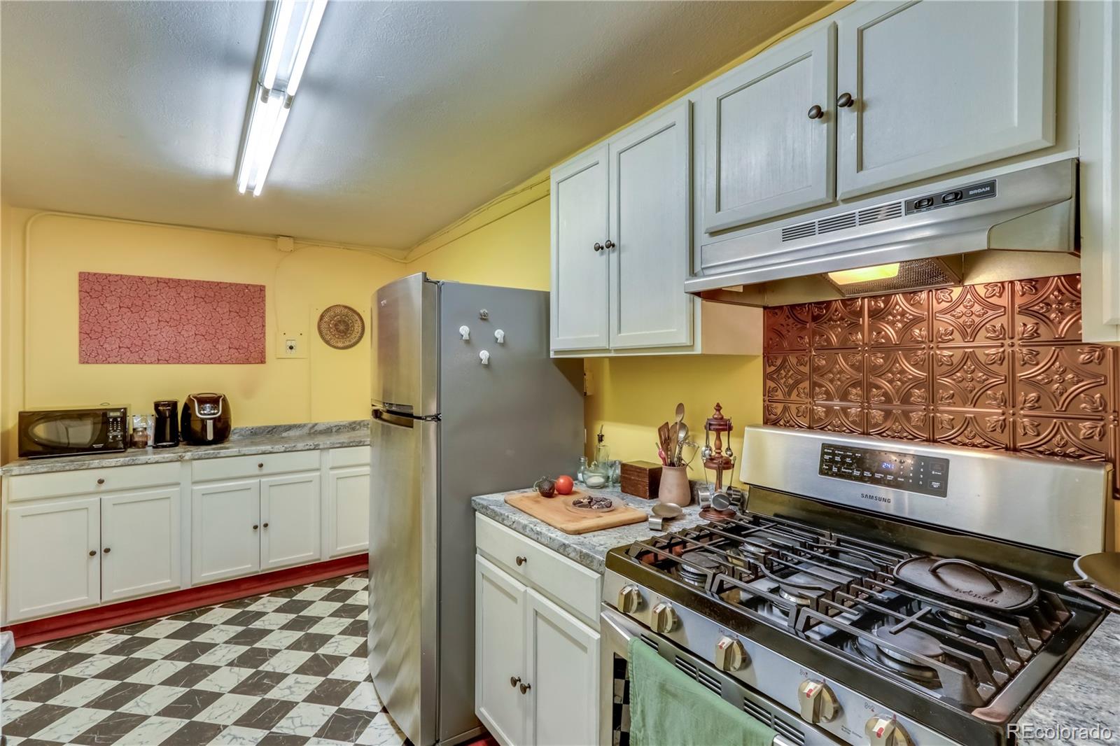 608 Main Street, Walsenburg, CO 81089, ,Commercial,For Sale,Main,REC2329567