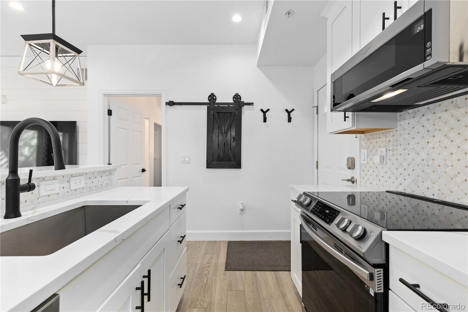 1834 Arapahoe Avenue #D, Boulder, CO 80302, 2 Bedrooms Bedrooms, ,2 BathroomsBathrooms,Residential,For Sale,Arapahoe,REC8995261
