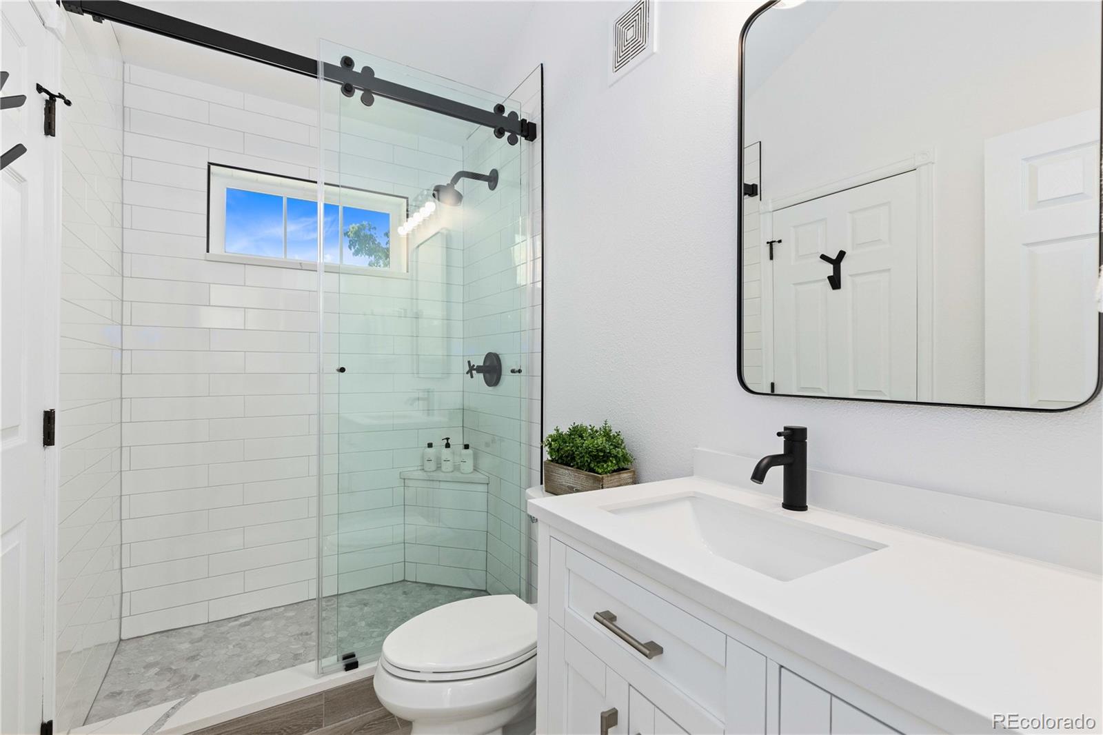 1834 Arapahoe Avenue #D, Boulder, CO 80302, 2 Bedrooms Bedrooms, ,2 BathroomsBathrooms,Residential,For Sale,Arapahoe,REC8995261