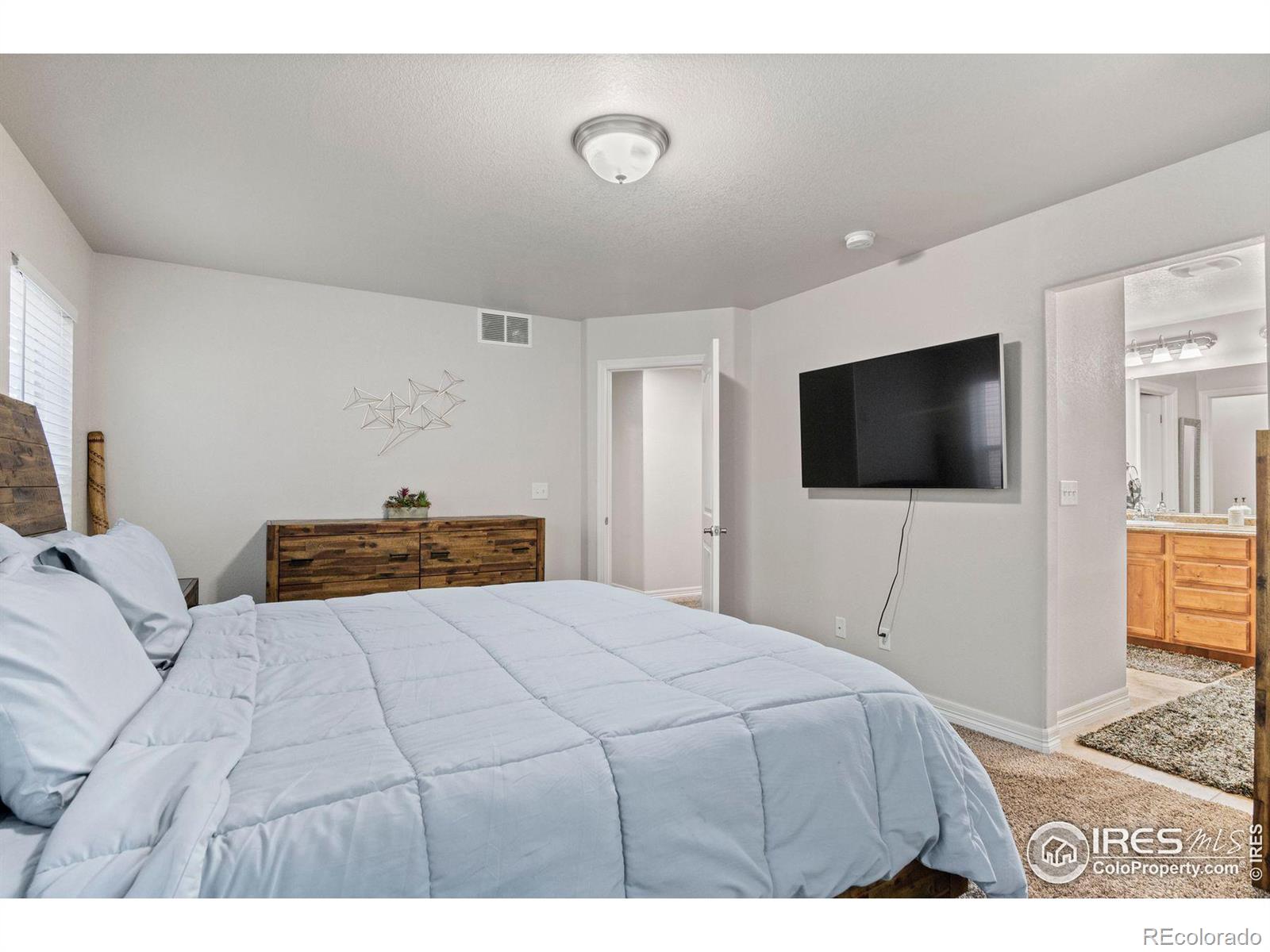 6306 14th St Rd, Greeley, CO 80634, 3 Bedrooms Bedrooms, ,2 BathroomsBathrooms,Residential,For Sale,14th,RECIR1019851
