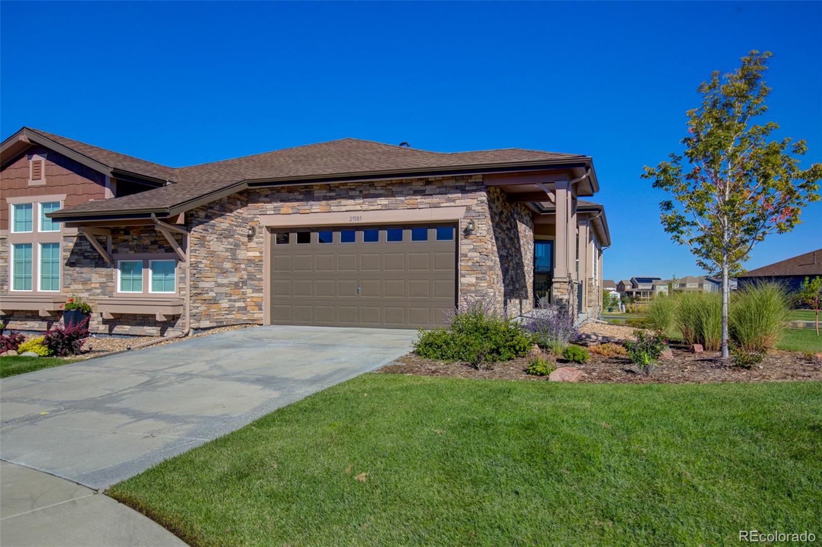 25185 Phillips Drive, Aurora, CO 80016, 2 Bedrooms Bedrooms, ,2 BathroomsBathrooms,Residential,For Sale,Phillips,REC8961740