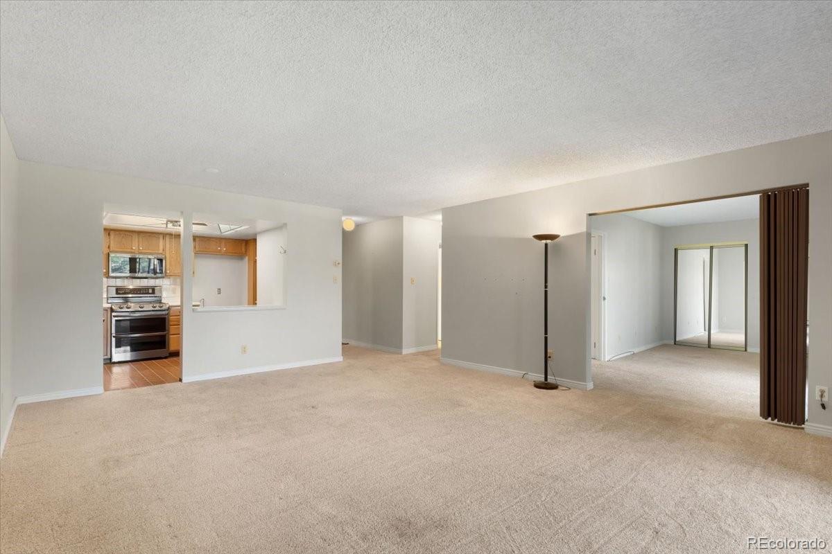 14000 Linvale Place #107, Aurora, CO 80014, 2 Bedrooms Bedrooms, ,1 BathroomBathrooms,Residential,For Sale,Linvale,REC9765086