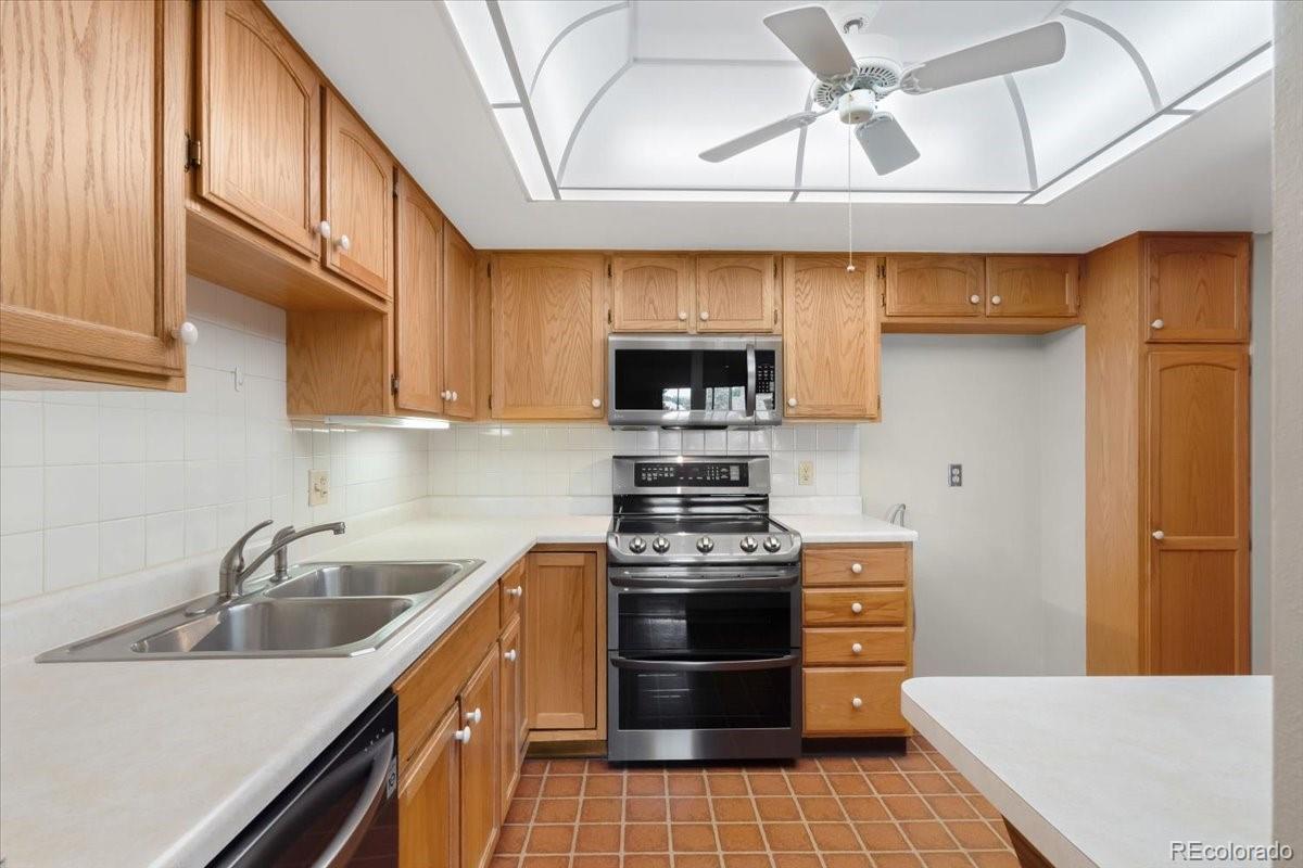 14000 Linvale Place #107, Aurora, CO 80014, 2 Bedrooms Bedrooms, ,1 BathroomBathrooms,Residential,For Sale,Linvale,REC9765086