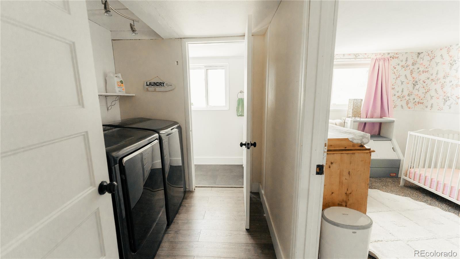 18932 Kansas Drive, Aurora, CO 80017, 3 Bedrooms Bedrooms, ,2 BathroomsBathrooms,Residential,For Sale,Kansas,REC4894860