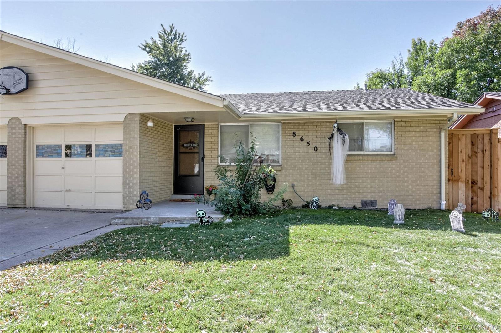 8642 44th Place, Wheat Ridge, CO 80033, 4 Bedrooms Bedrooms, ,2 BathroomsBathrooms,Income,For Sale,44th,REC4096199