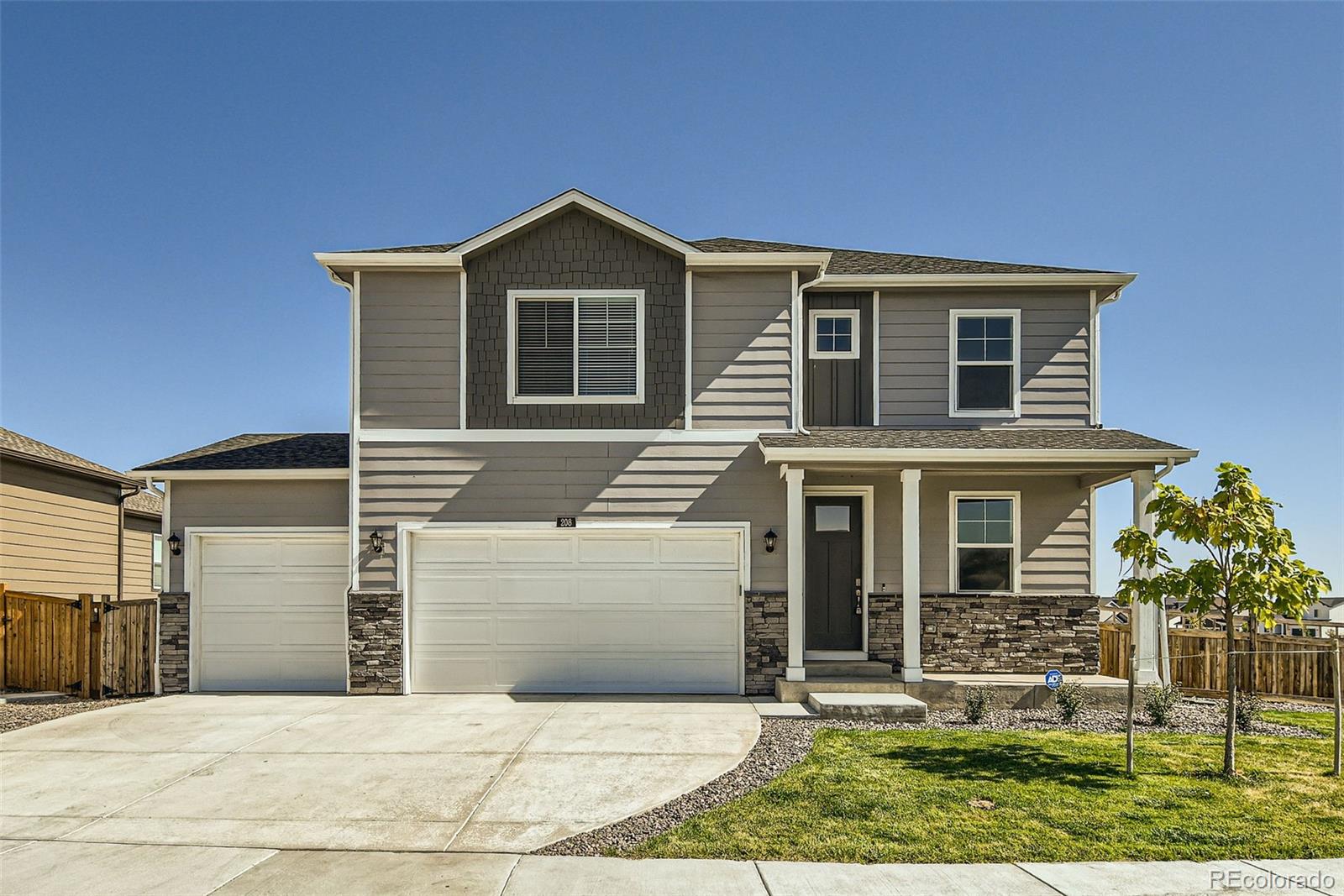 208 45 th Avenue, Brighton, CO 80601, 4 Bedrooms Bedrooms, ,3 BathroomsBathrooms,Residential,For Sale,45 th,REC6725760