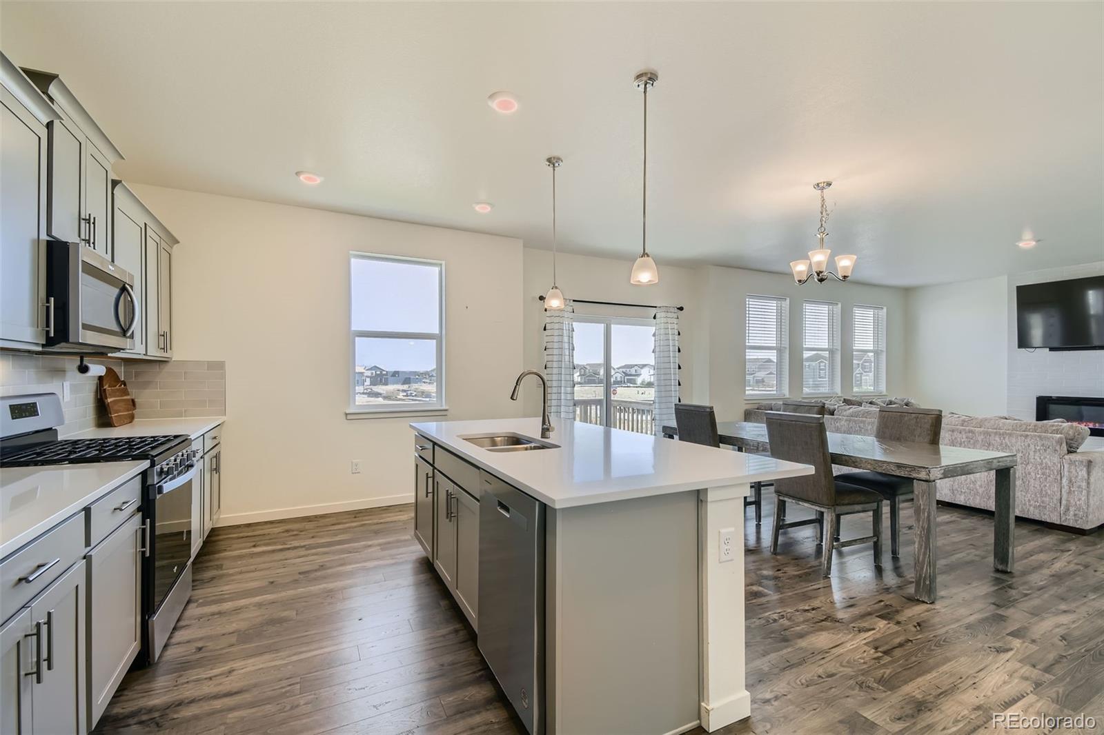 208 45 th Avenue, Brighton, CO 80601, 4 Bedrooms Bedrooms, ,3 BathroomsBathrooms,Residential,For Sale,45 th,REC6725760