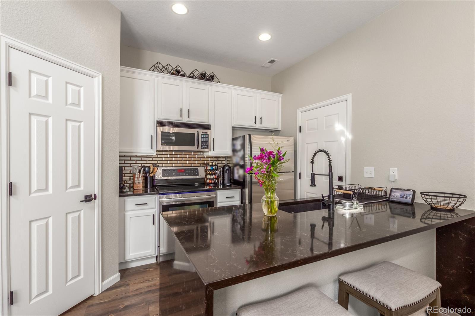 6703 Winnipeg Circle #106, Aurora, CO 80016, 3 Bedrooms Bedrooms, ,3 BathroomsBathrooms,Residential,For Sale,PRAIRIE RIDGE AT SADDLE ROCK EAST CONDOMINIUMS,Winnipeg,REC5227150