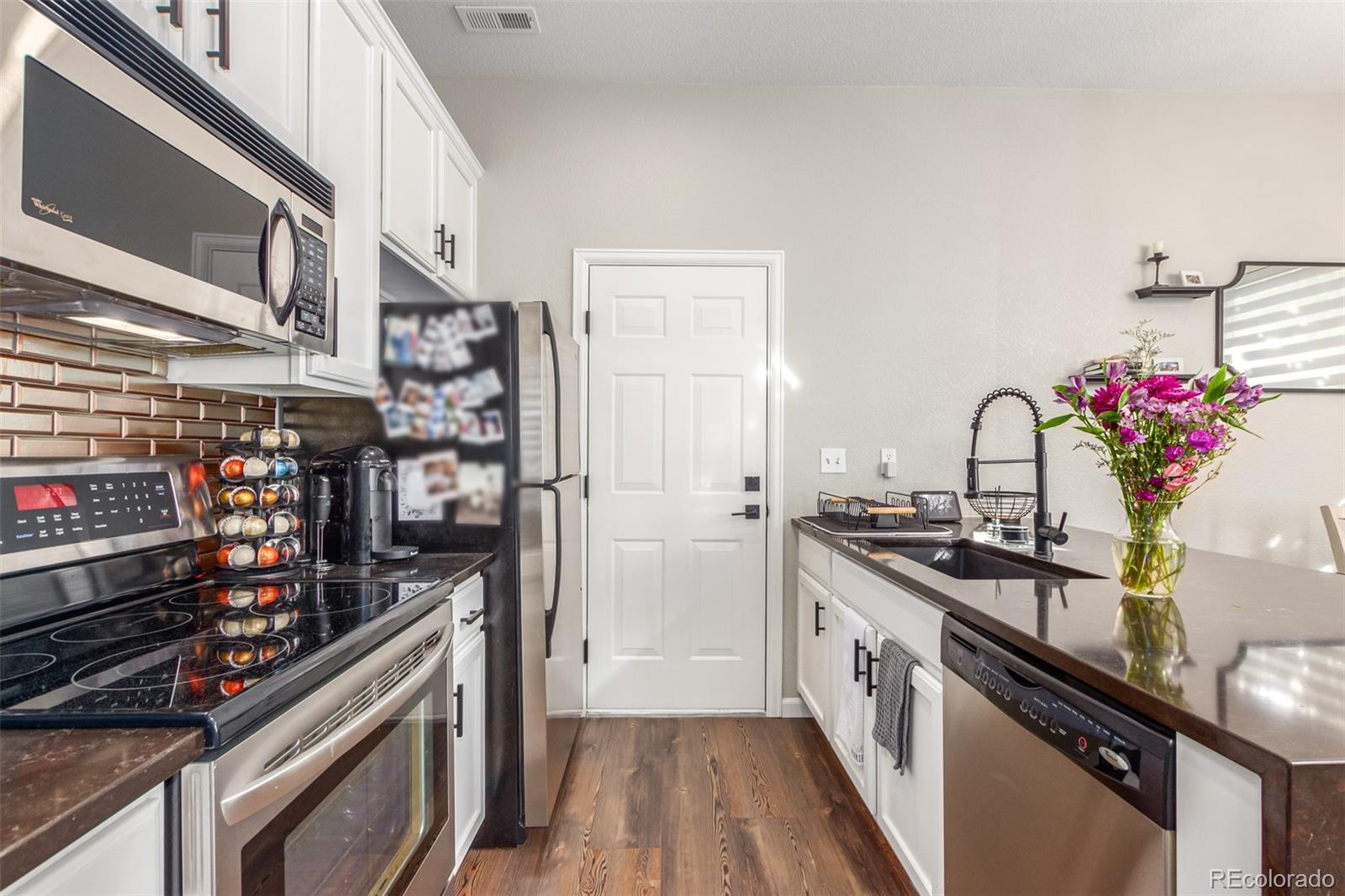 6703 Winnipeg Circle #106, Aurora, CO 80016, 3 Bedrooms Bedrooms, ,3 BathroomsBathrooms,Residential,For Sale,PRAIRIE RIDGE AT SADDLE ROCK EAST CONDOMINIUMS,Winnipeg,REC5227150