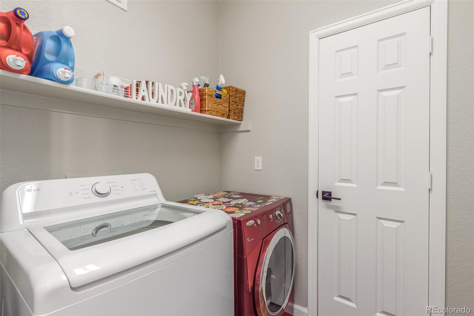 6703 Winnipeg Circle #106, Aurora, CO 80016, 3 Bedrooms Bedrooms, ,3 BathroomsBathrooms,Residential,For Sale,PRAIRIE RIDGE AT SADDLE ROCK EAST CONDOMINIUMS,Winnipeg,REC5227150