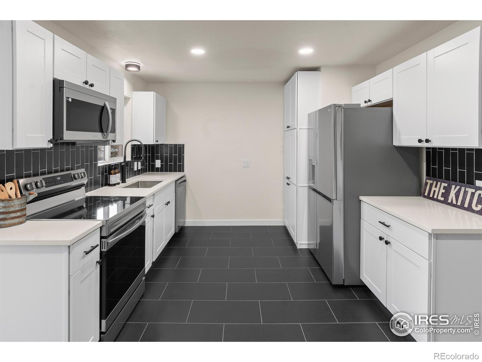 4 Pratt Place, Longmont, CO 80501, 4 Bedrooms Bedrooms, ,2 BathroomsBathrooms,Residential,For Sale,Pratt,RECIR1021072