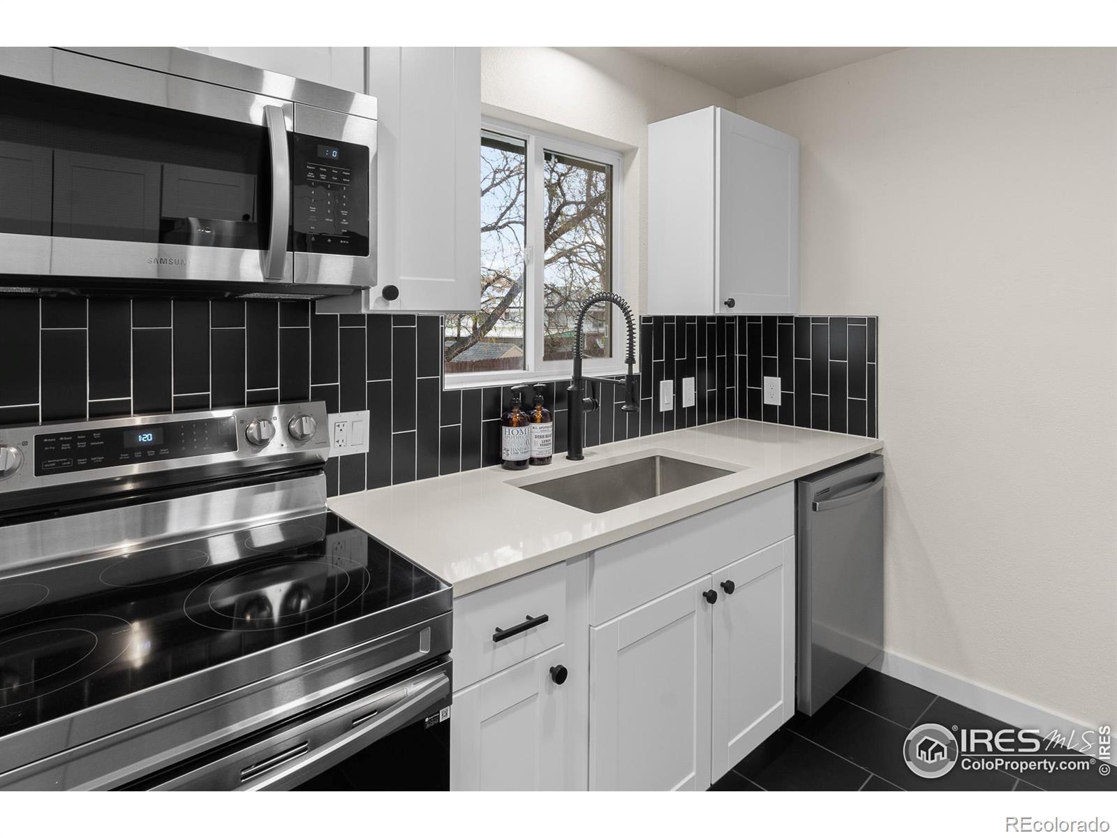 4 Pratt Place, Longmont, CO 80501, 4 Bedrooms Bedrooms, ,2 BathroomsBathrooms,Residential,For Sale,Pratt,RECIR1021072
