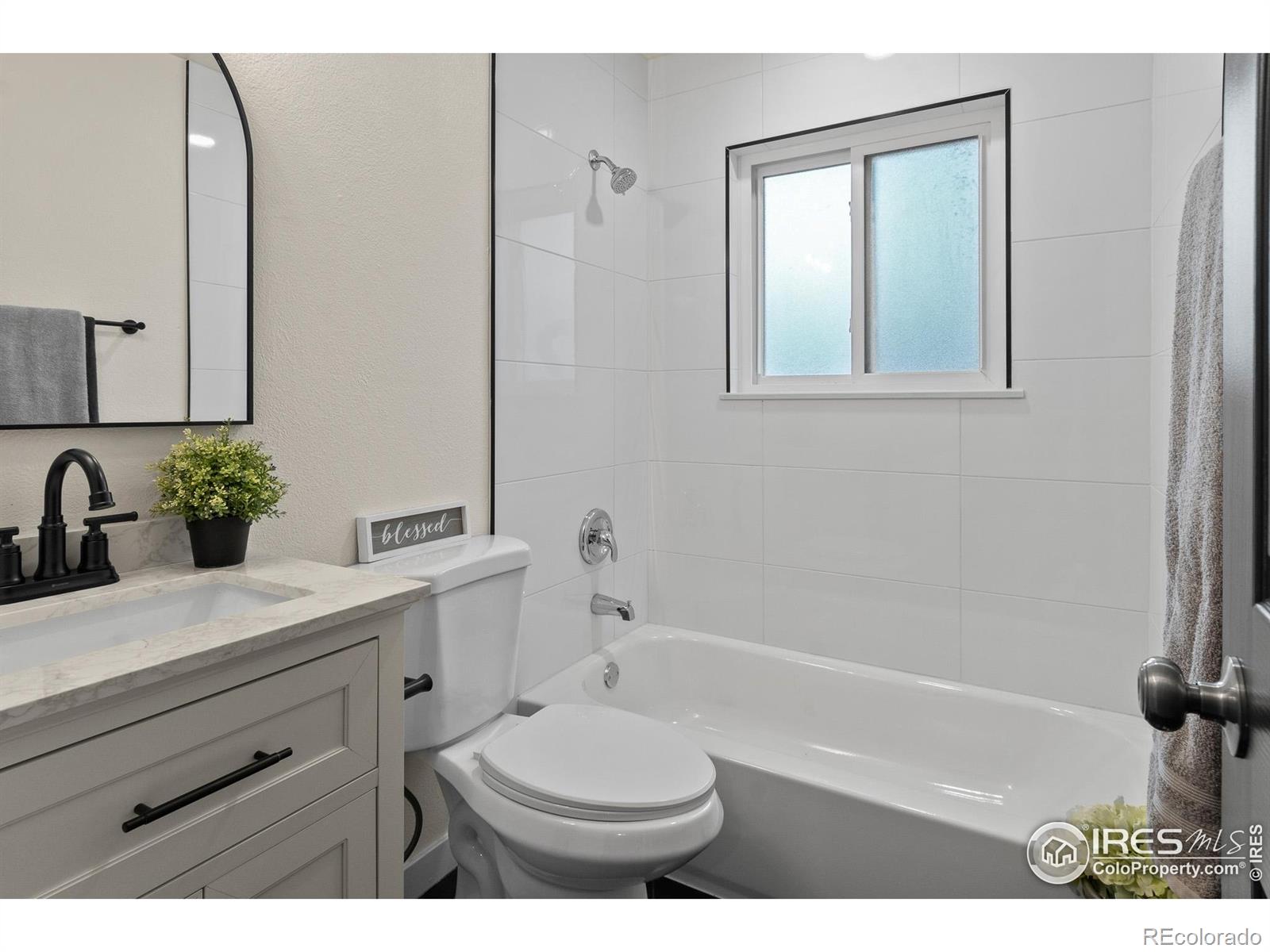 4 Pratt Place, Longmont, CO 80501, 4 Bedrooms Bedrooms, ,2 BathroomsBathrooms,Residential,For Sale,Pratt,RECIR1021072