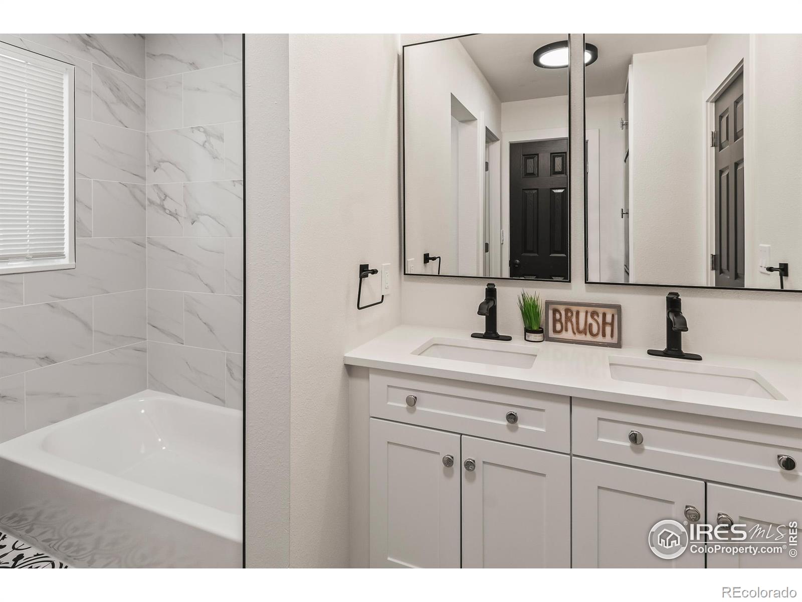 821 Sunset Street, Longmont, CO 80501, 4 Bedrooms Bedrooms, ,2 BathroomsBathrooms,Residential,For Sale,Sunset,RECIR1021073