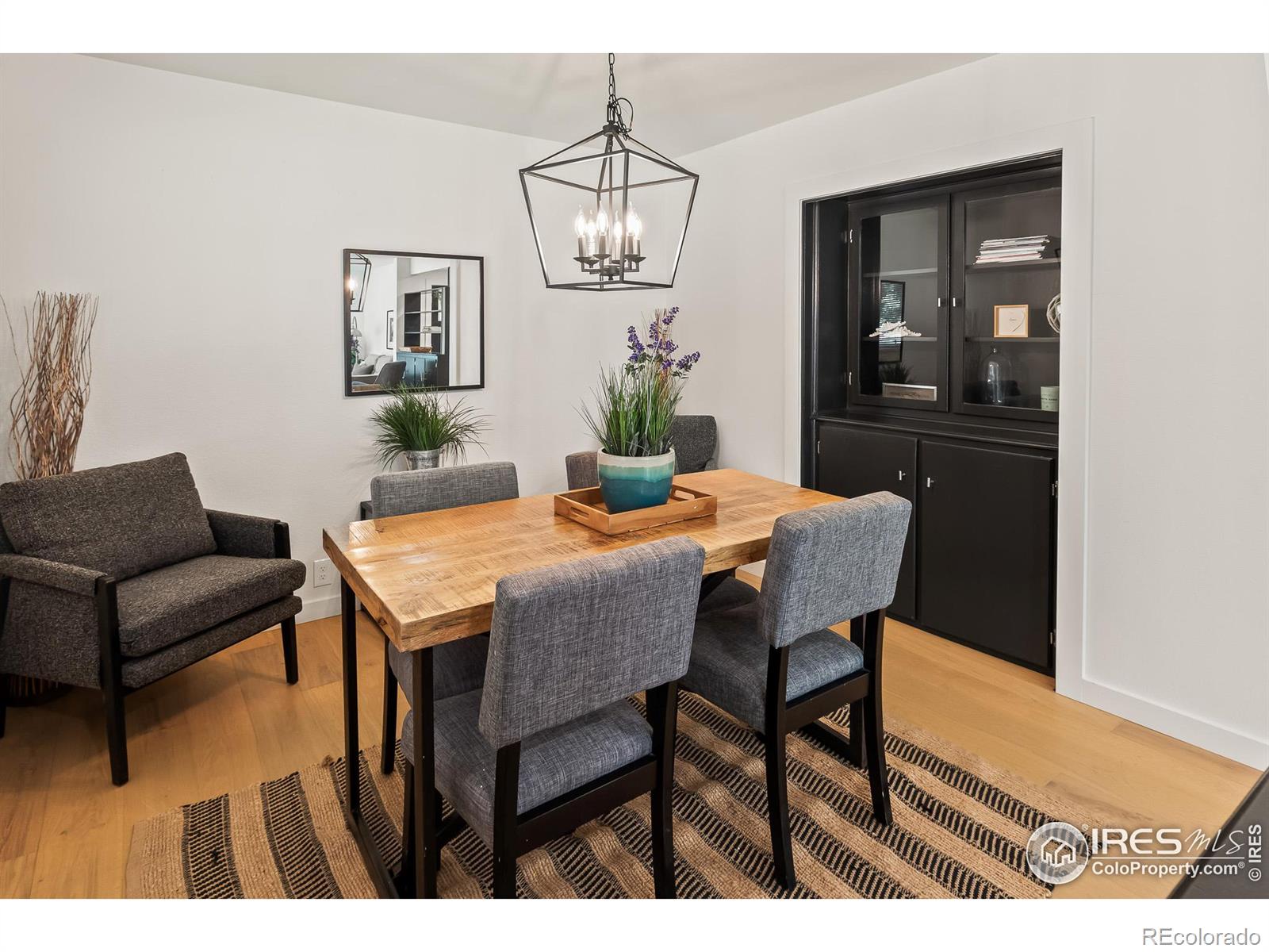 821 Sunset Street, Longmont, CO 80501, 4 Bedrooms Bedrooms, ,2 BathroomsBathrooms,Residential,For Sale,Sunset,RECIR1021073