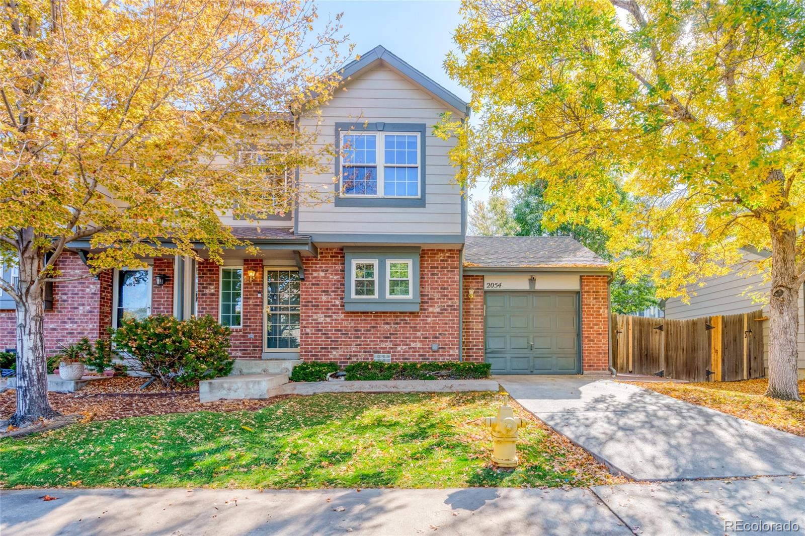 2054 102nd Circle, Thornton, CO 80229, 2 Bedrooms Bedrooms, ,3 BathroomsBathrooms,Residential,For Sale,102nd,REC4565431