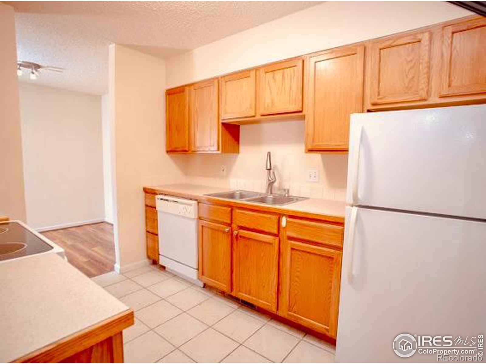 1015 Alta Street, Longmont, CO 80501, 3 Bedrooms Bedrooms, ,2 BathroomsBathrooms,Residential,For Sale,Alta,RECIR1020508