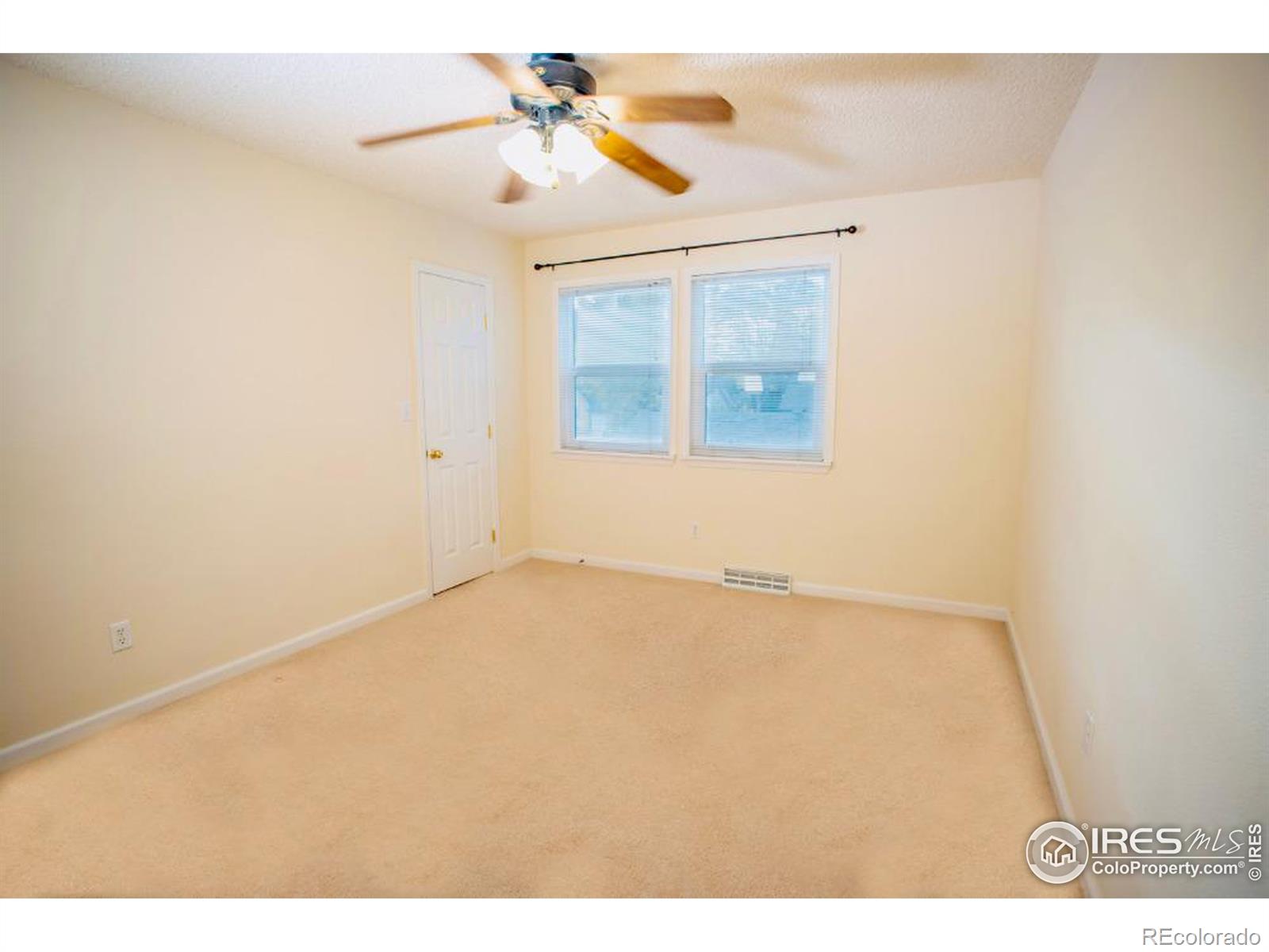 1015 Alta Street, Longmont, CO 80501, 3 Bedrooms Bedrooms, ,2 BathroomsBathrooms,Residential,For Sale,Alta,RECIR1020508
